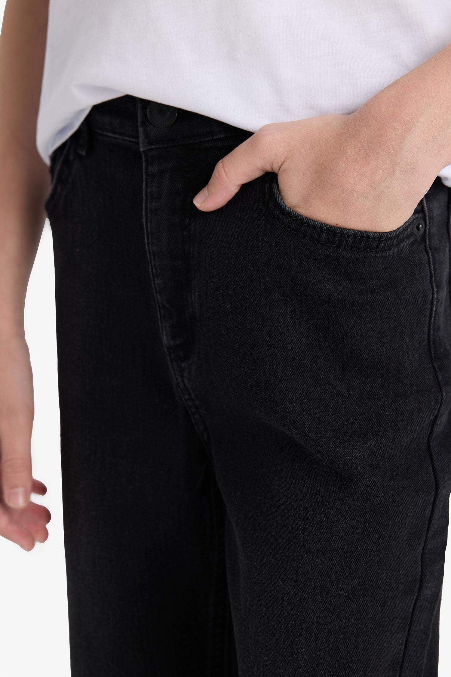 Boy Straight Fit Straight Leg Jeans