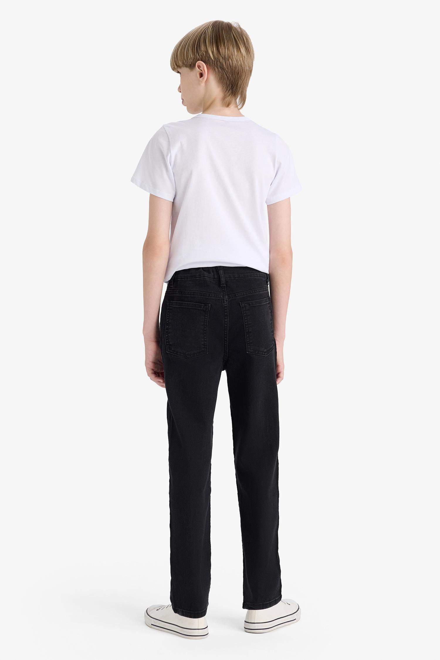 Boy Straight Fit Straight Leg Jeans