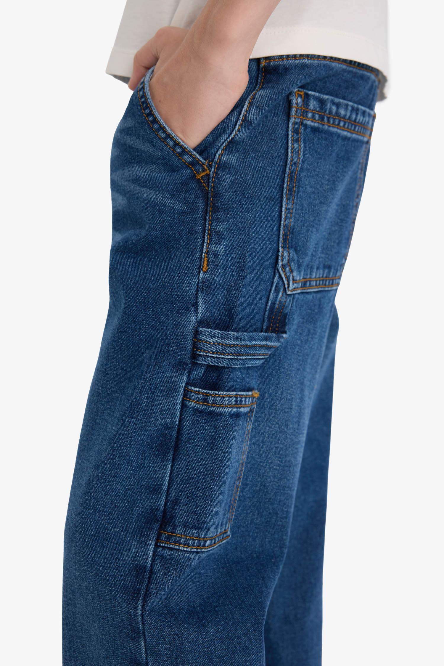 Boy Wide Leg Straight Leg Jeans