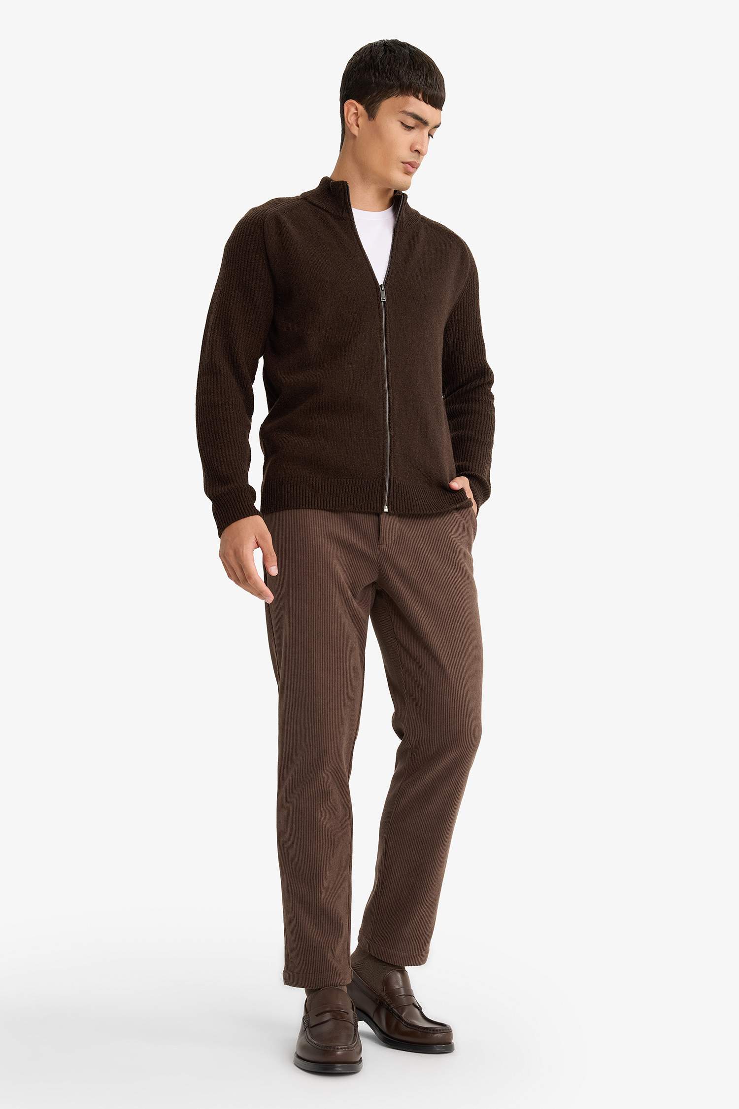 Tailored Regular Fit Düz Paça Fitilli Kadife Pantolon