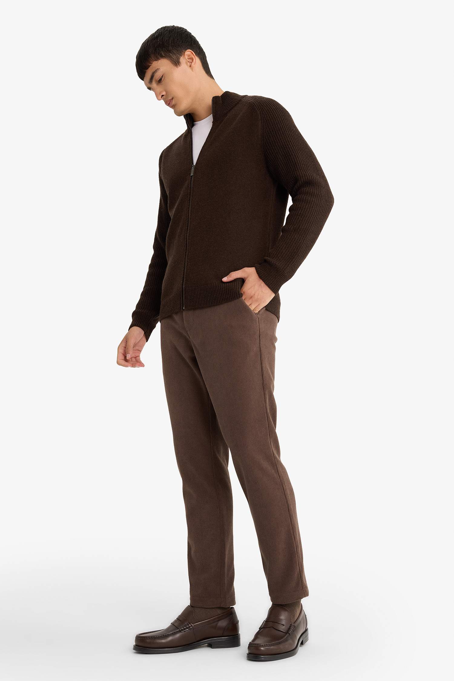 Tailored Regular Fit Düz Paça Fitilli Kadife Pantolon