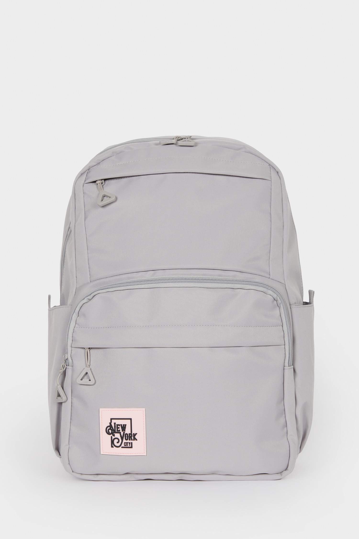 شنطة ظهر حريمي