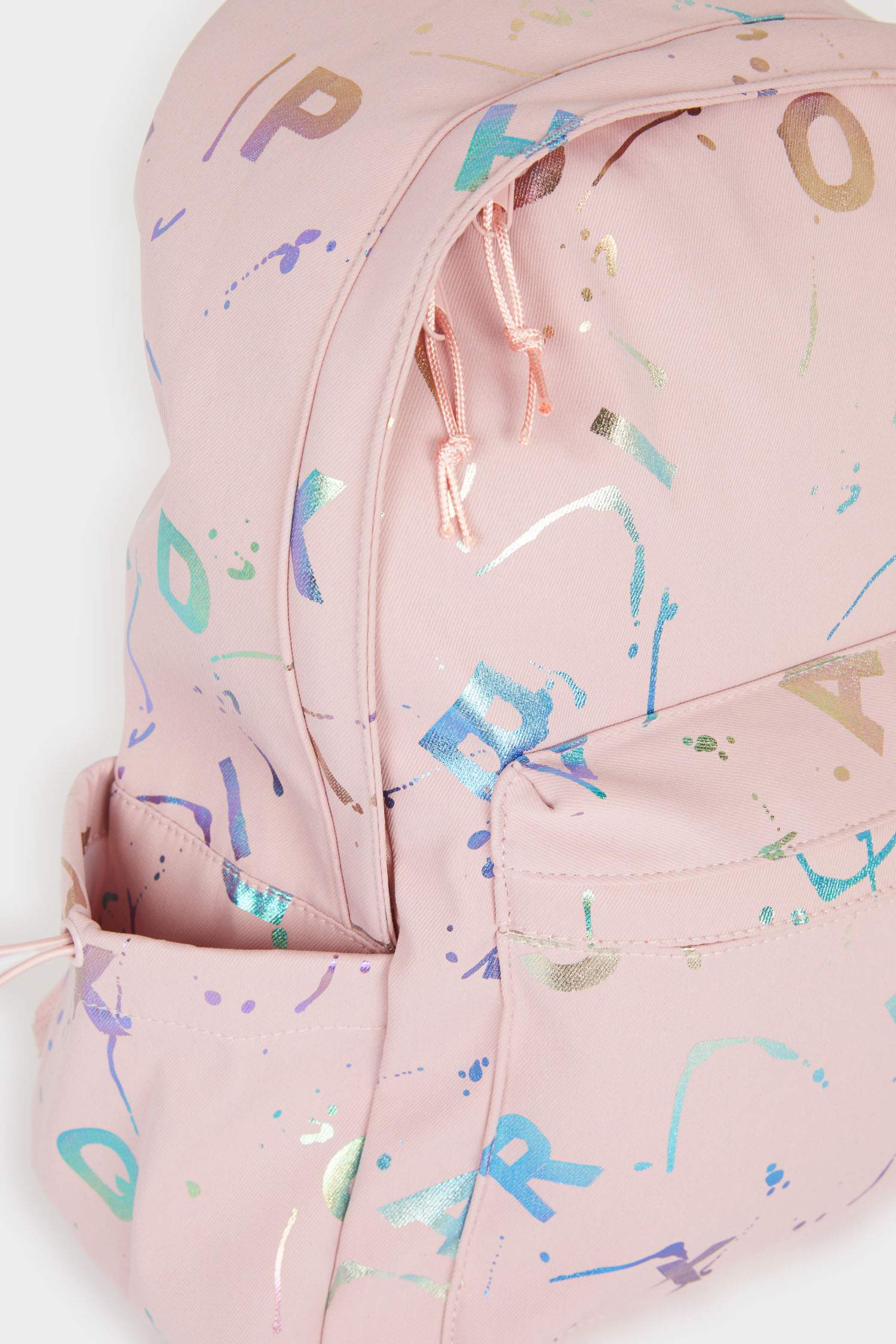 شنطة ظهر حريمي بينك