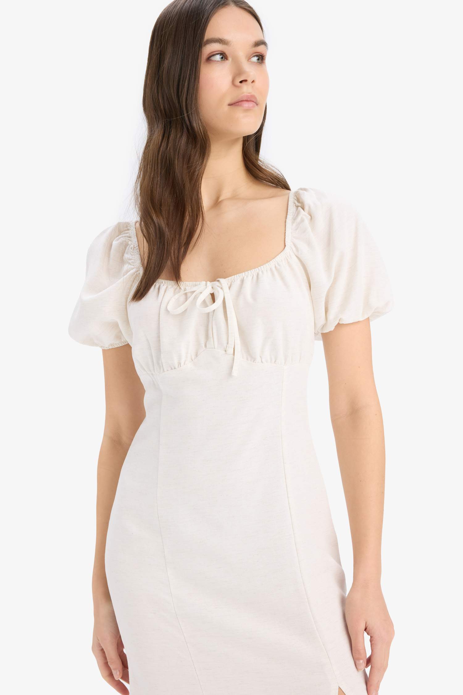 A Kesim V Yaka Keten Karışımlı Yırtmaçlı Kısa Kollu Midi Yazlık Elbise