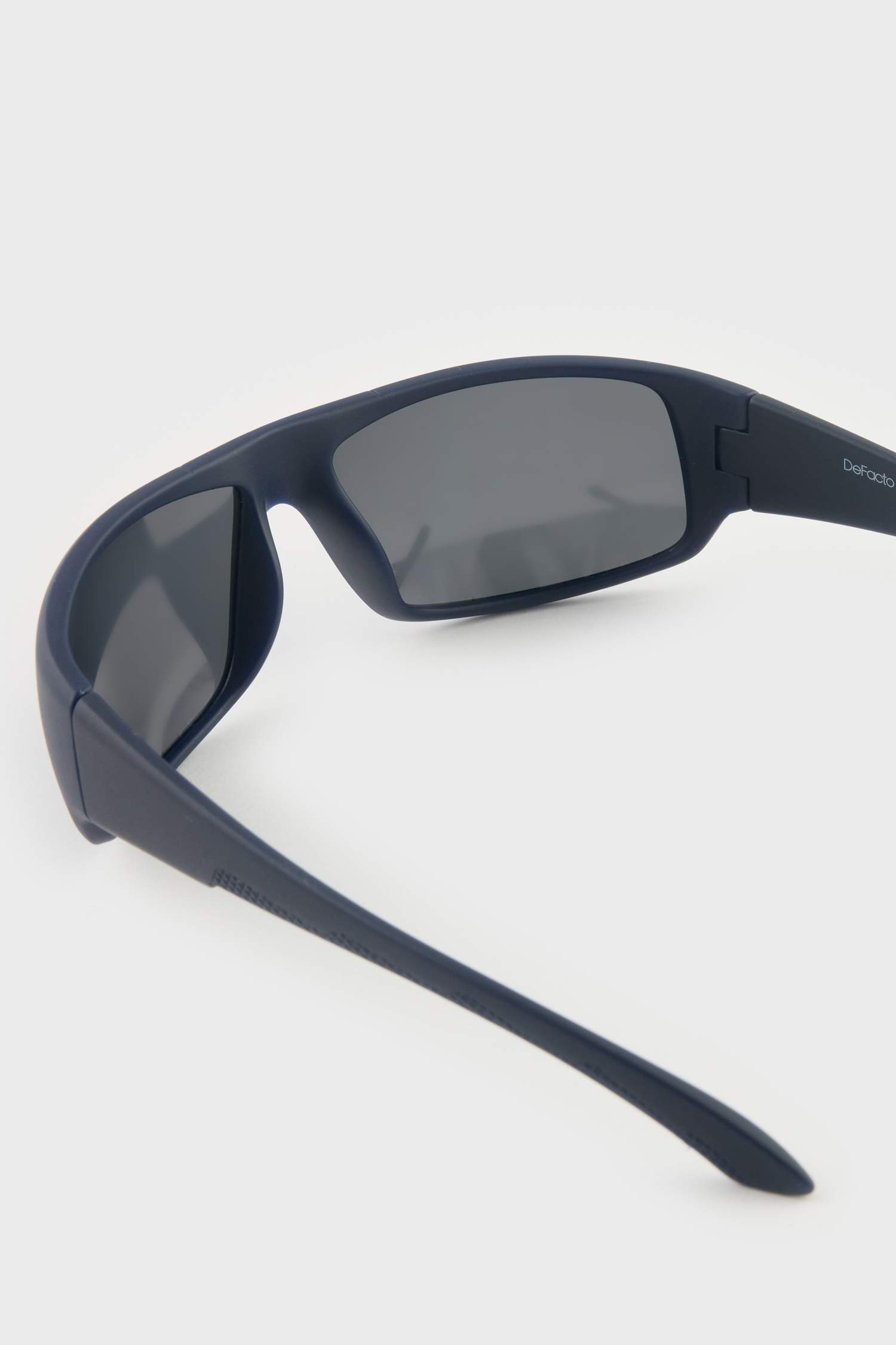 Erkek Oval Mavi Plastik Çerçeve Mavi Cam Polarize Güneş Gözlüğü