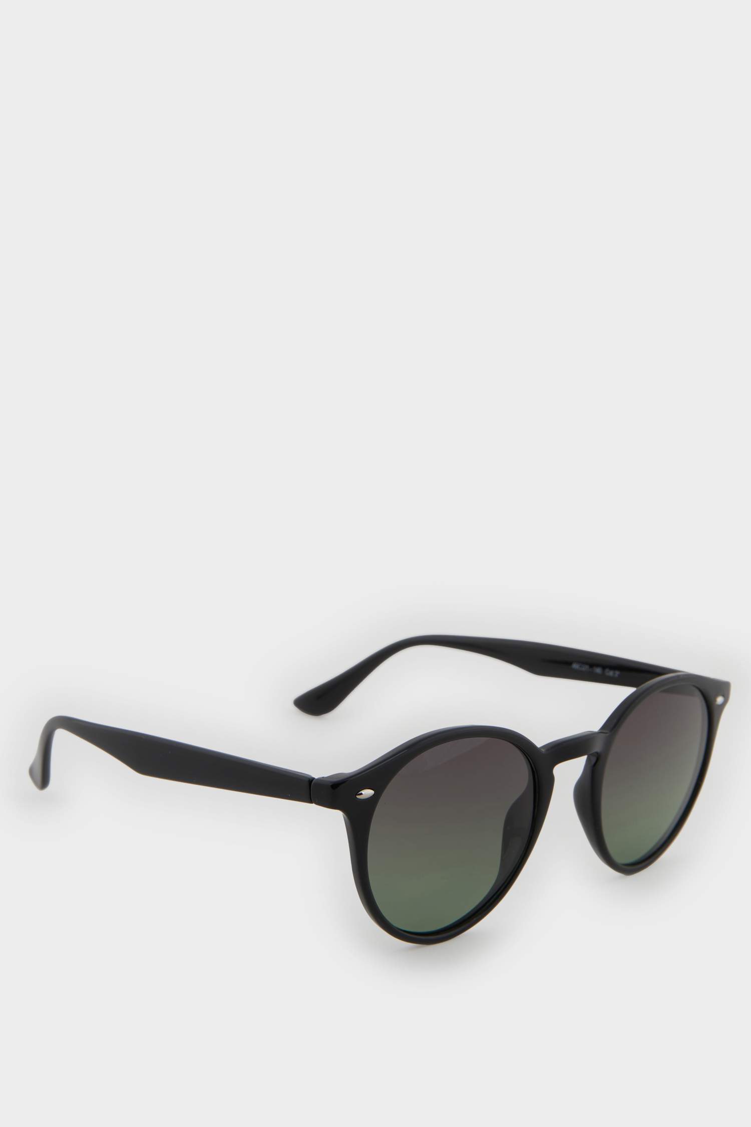 Erkek Yuvarlak Siyah Plastik Çerçeve Siyah Cam Polarize Güneş Gözlüğü