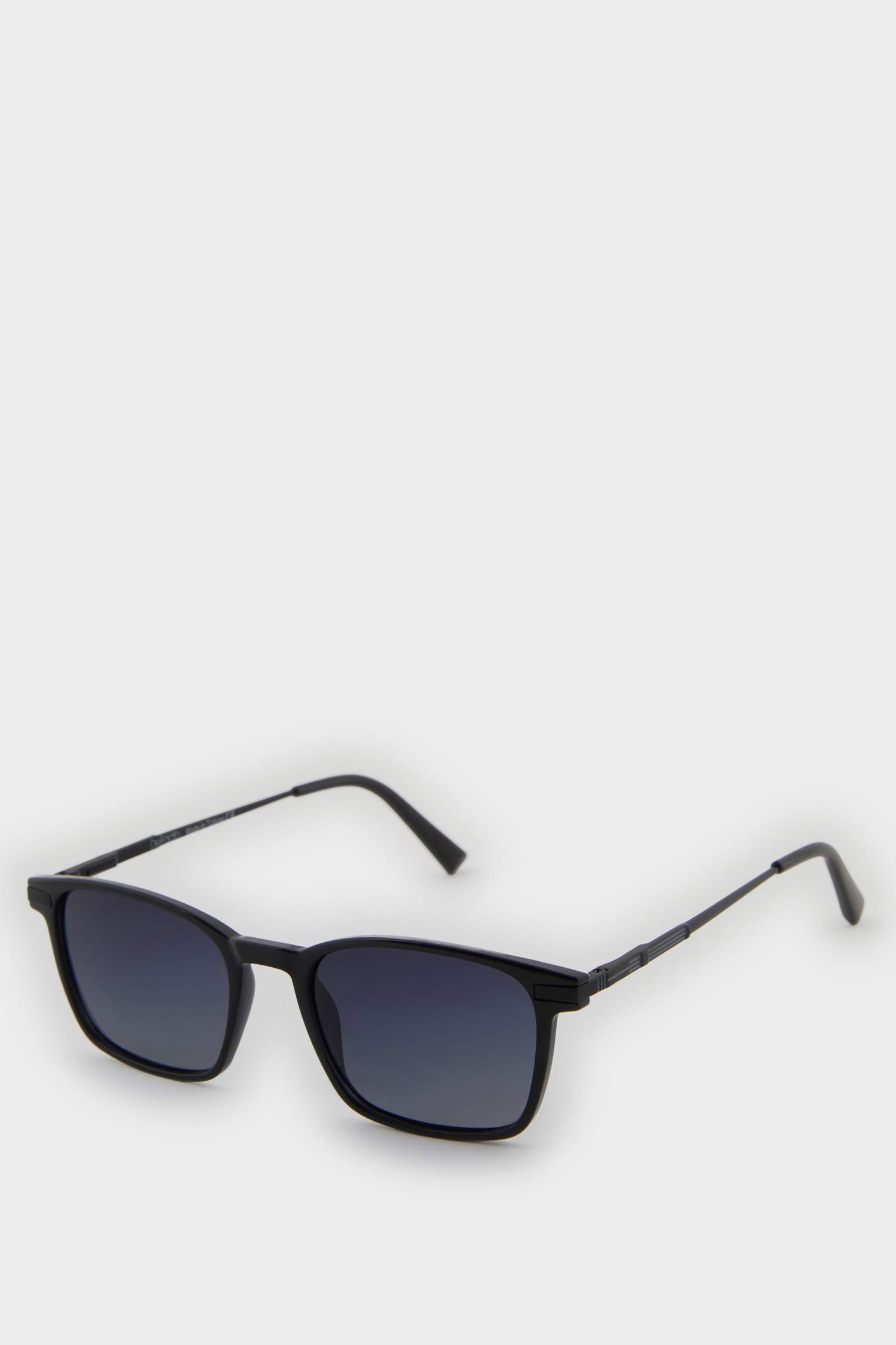 Erkek Kare Siyah Plastik Çerçeve Siyah Cam Polarize Güneş Gözlüğü
