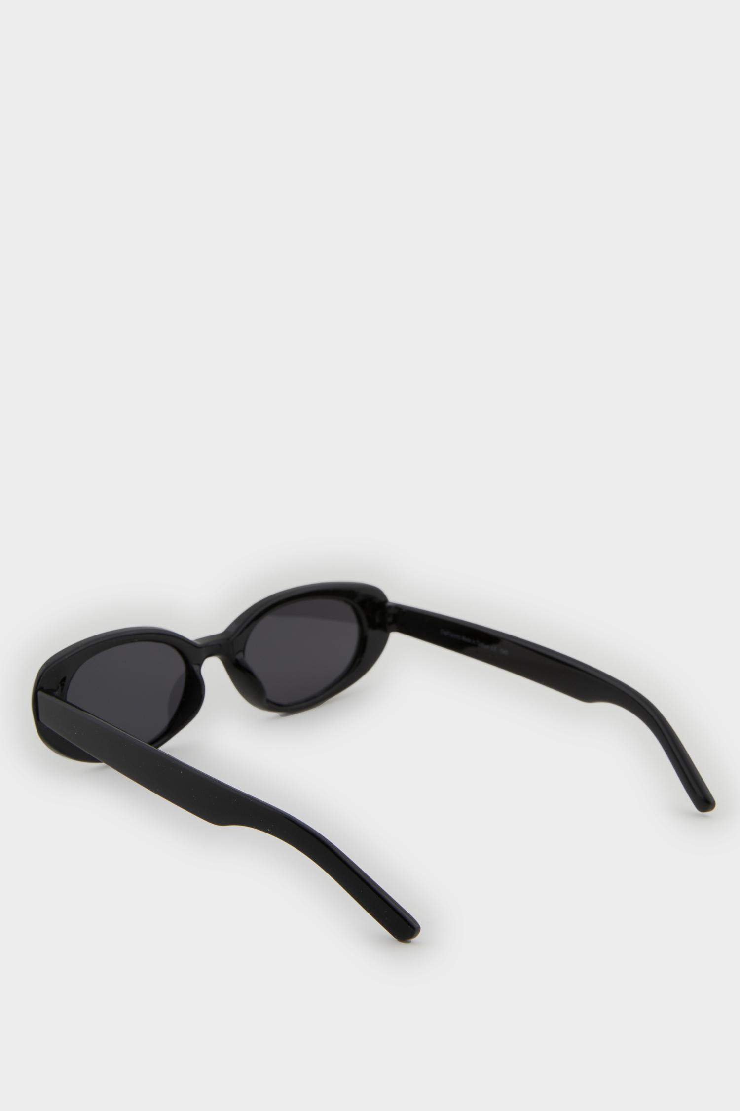 Kadın Yuvarlak Siyah Plastik  Çerçeve Siyah Cam UV Güneş Gözlüğü