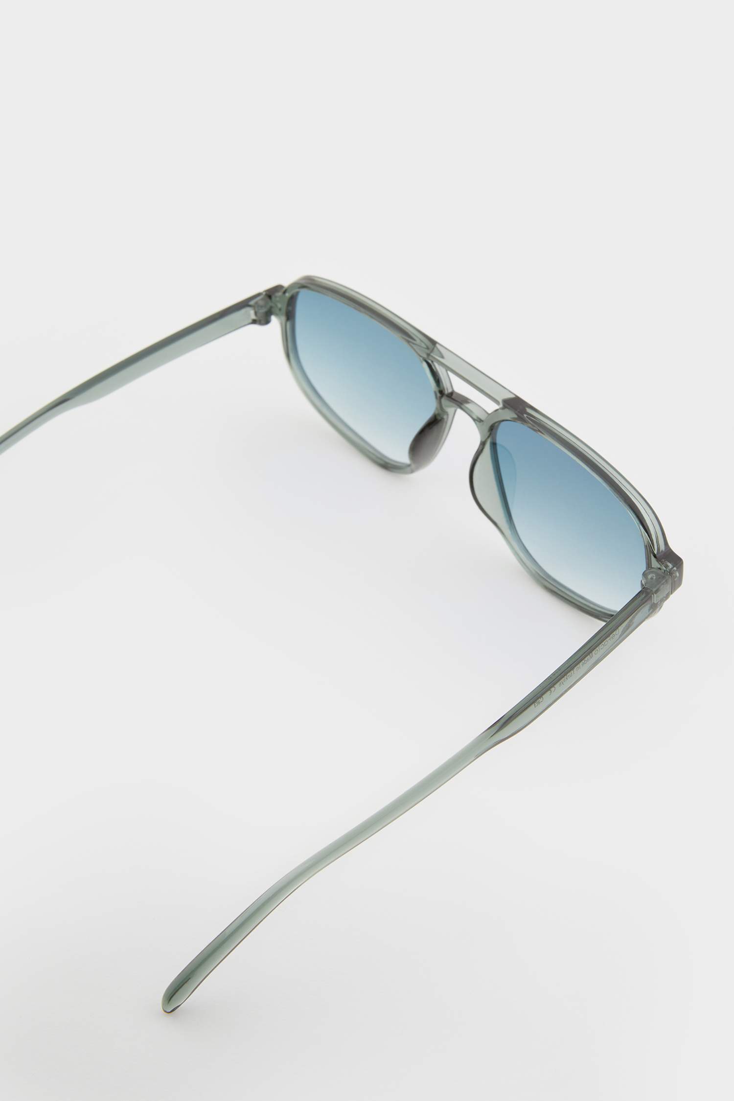 Kadın Yeşil Plastik Çerçeve Yeşil Cam Oval UV Güneş Gözlüğü