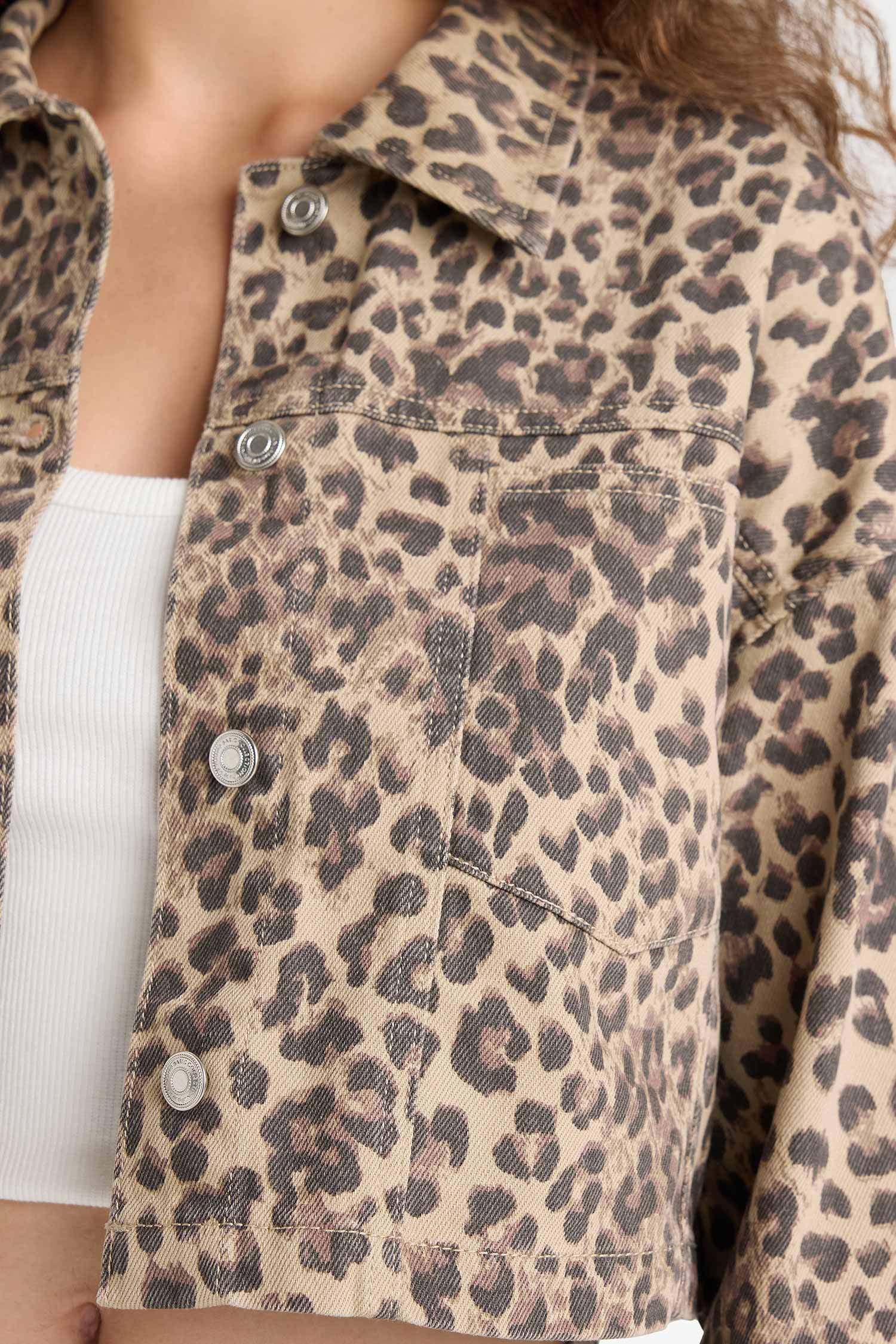 Oversize Fit Shirt Collar Gabardine Animal Print Long Sleeve Shirt