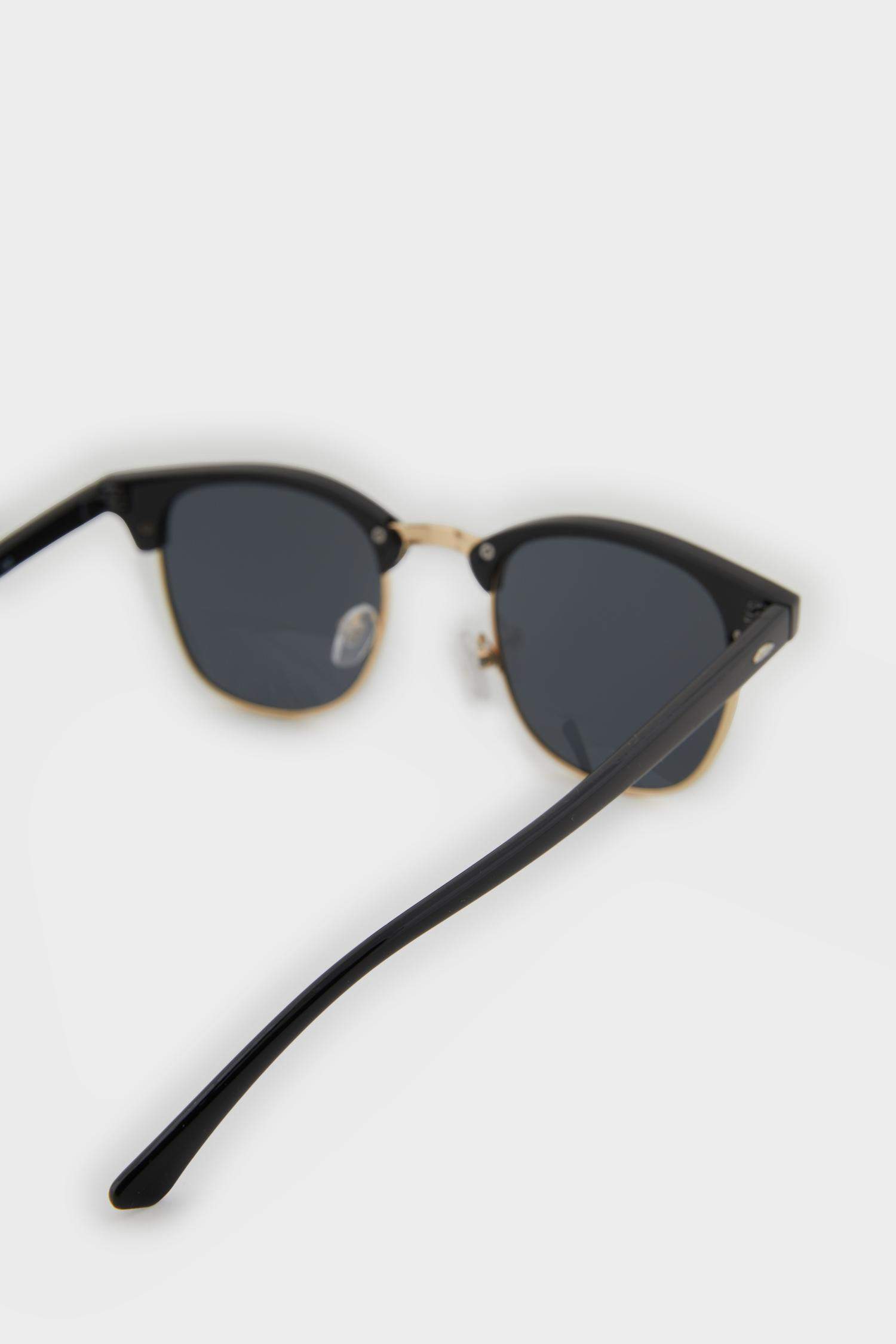 Kadın Klasik Siyah Metal Çerçeve Siyah Cam UV Güneş Gözlüğü