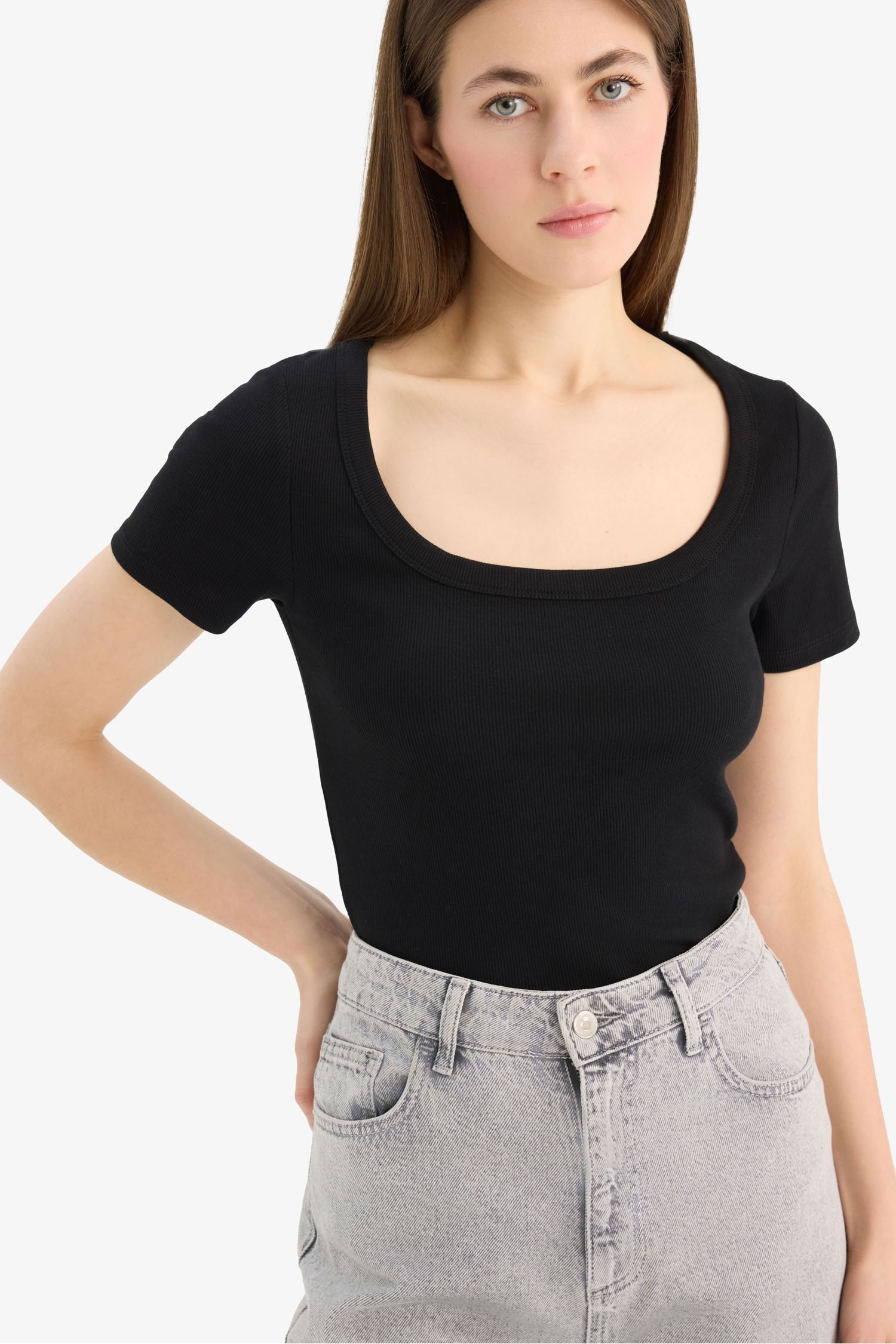 Slim Fit Dar Kesim Bisiklet Yaka Basic Düz Fitilli Kaşkorse Kısa Kollu Siyah Tişört