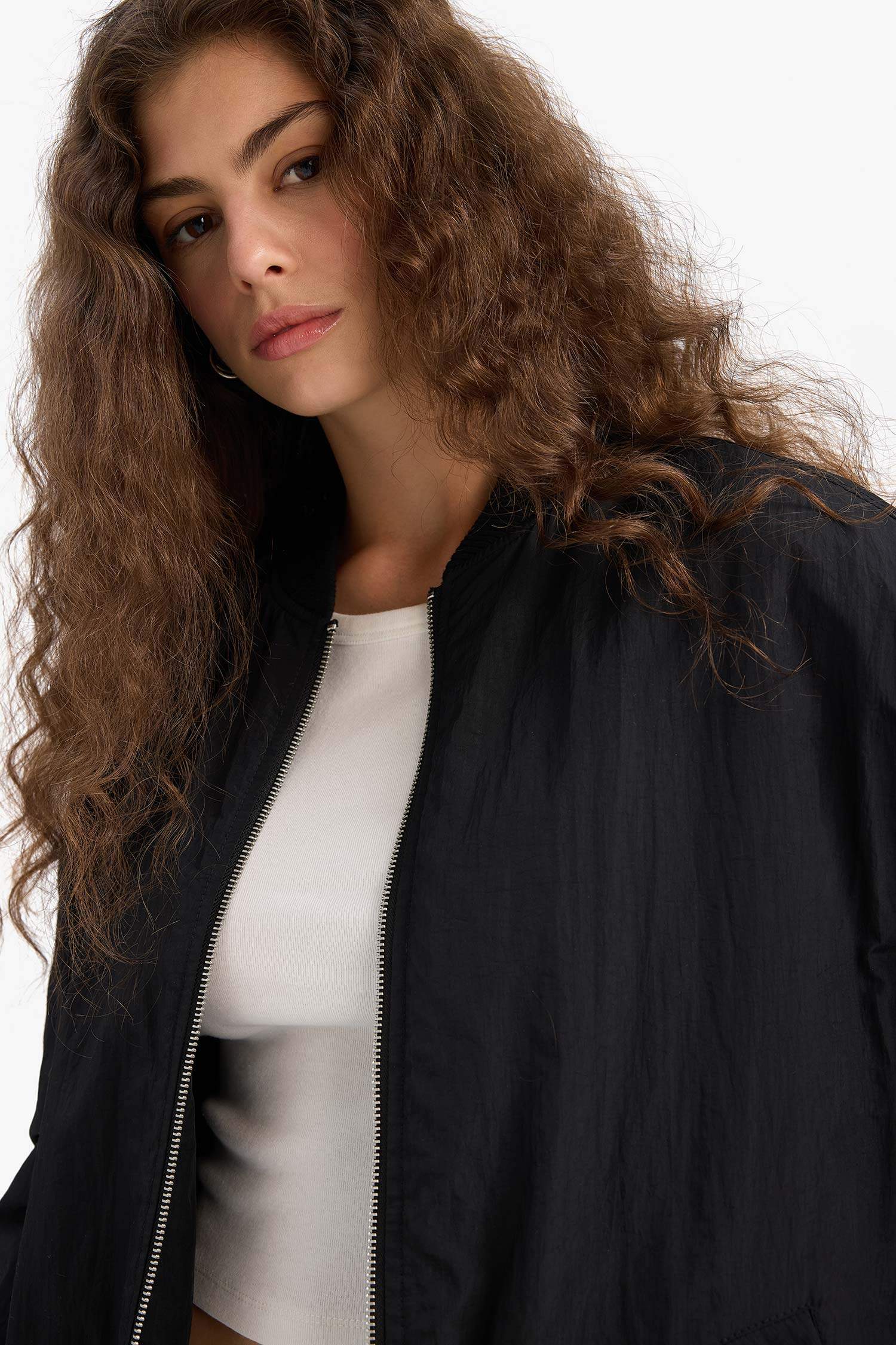 бомбер Пальто