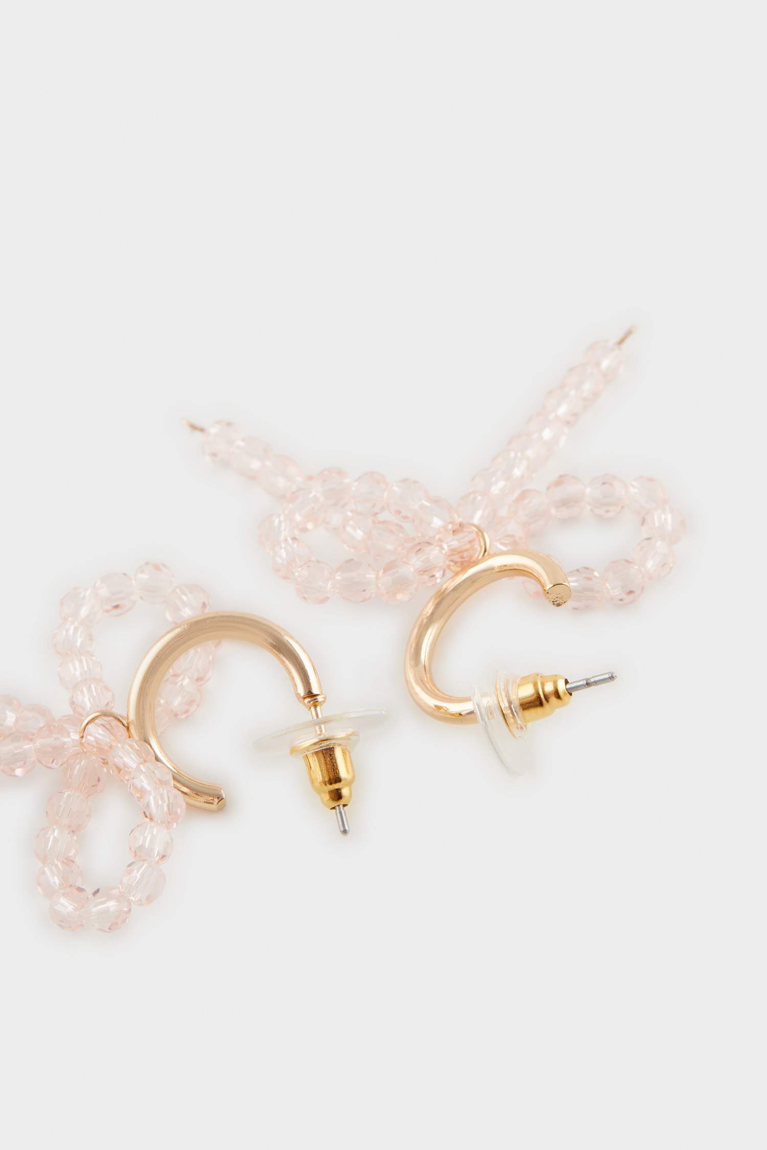 Kadın Kurdele Detaylı Küpe