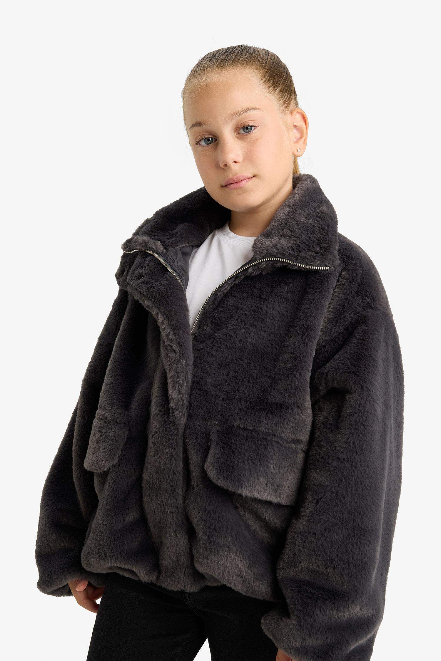 Kız Çocuk Fermuarlı Cepli Pelüş Mont