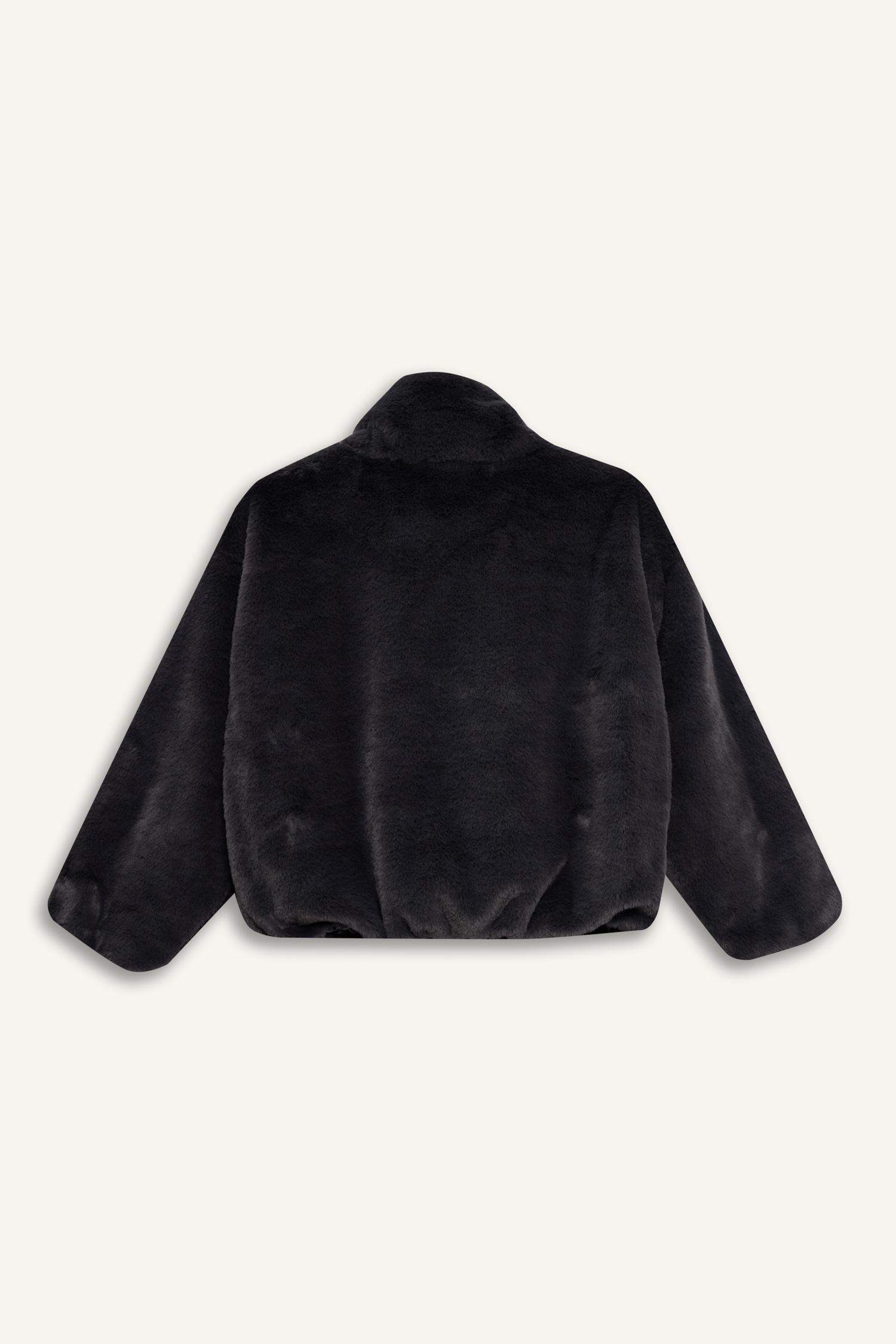 جاكيت فرو صناعي بناتي بجيوب