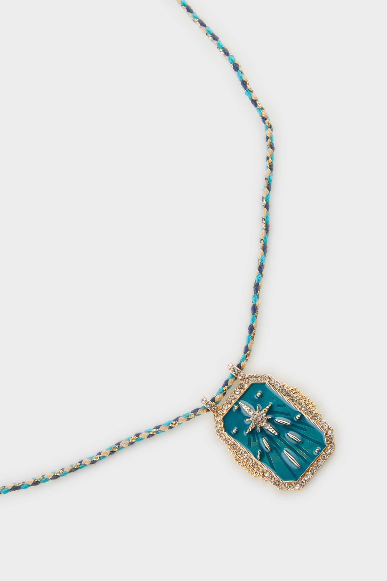 Әйелдерге алқа