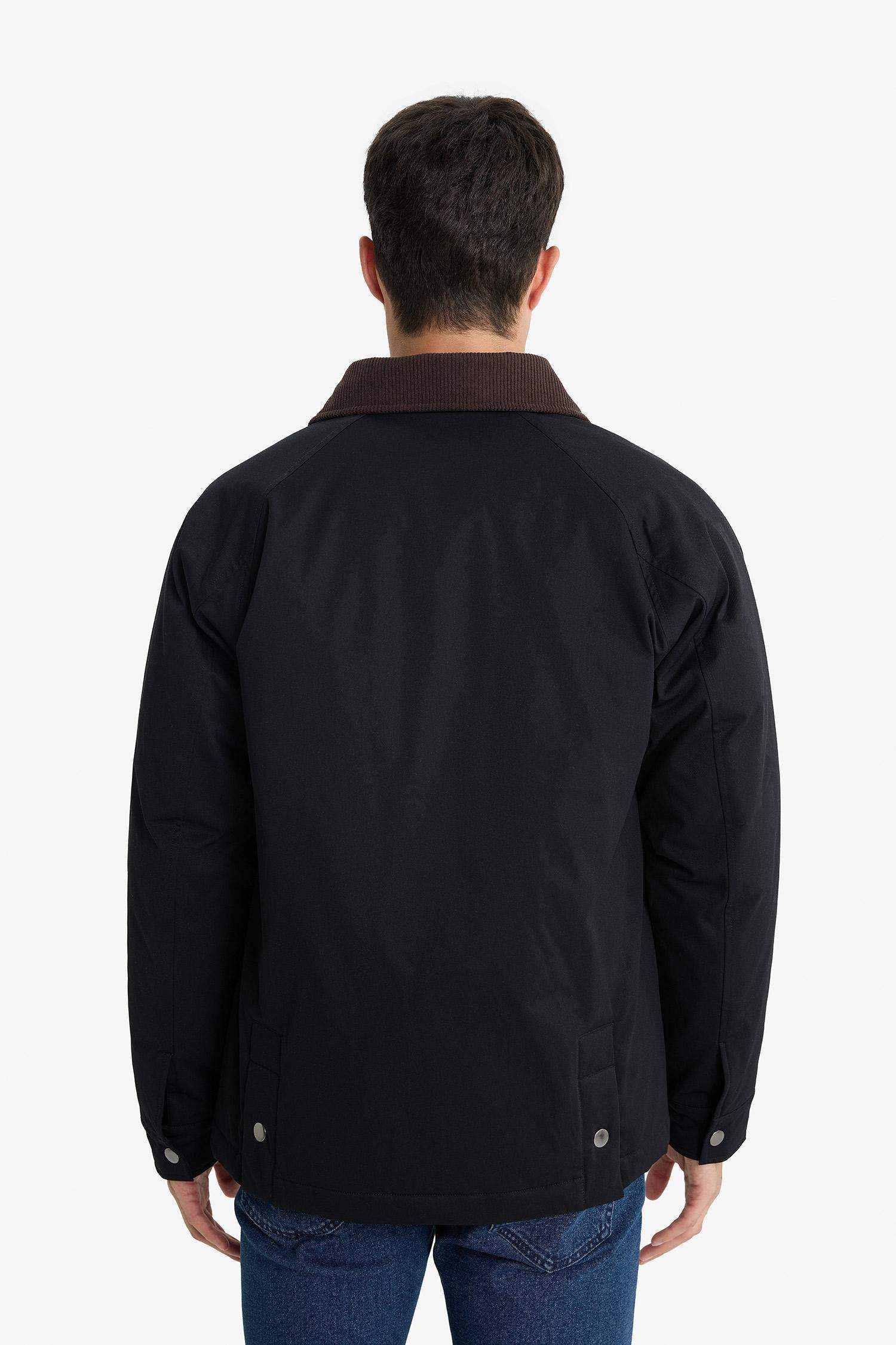 Regular Fit Polo Yaka Cepli Kadife Yaka Fermuarlı Astarlı Mont