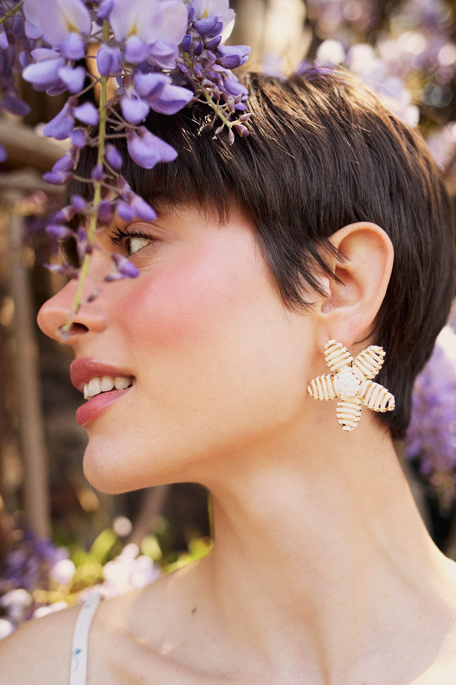 Woman Straw Detailed Flower Earrings
