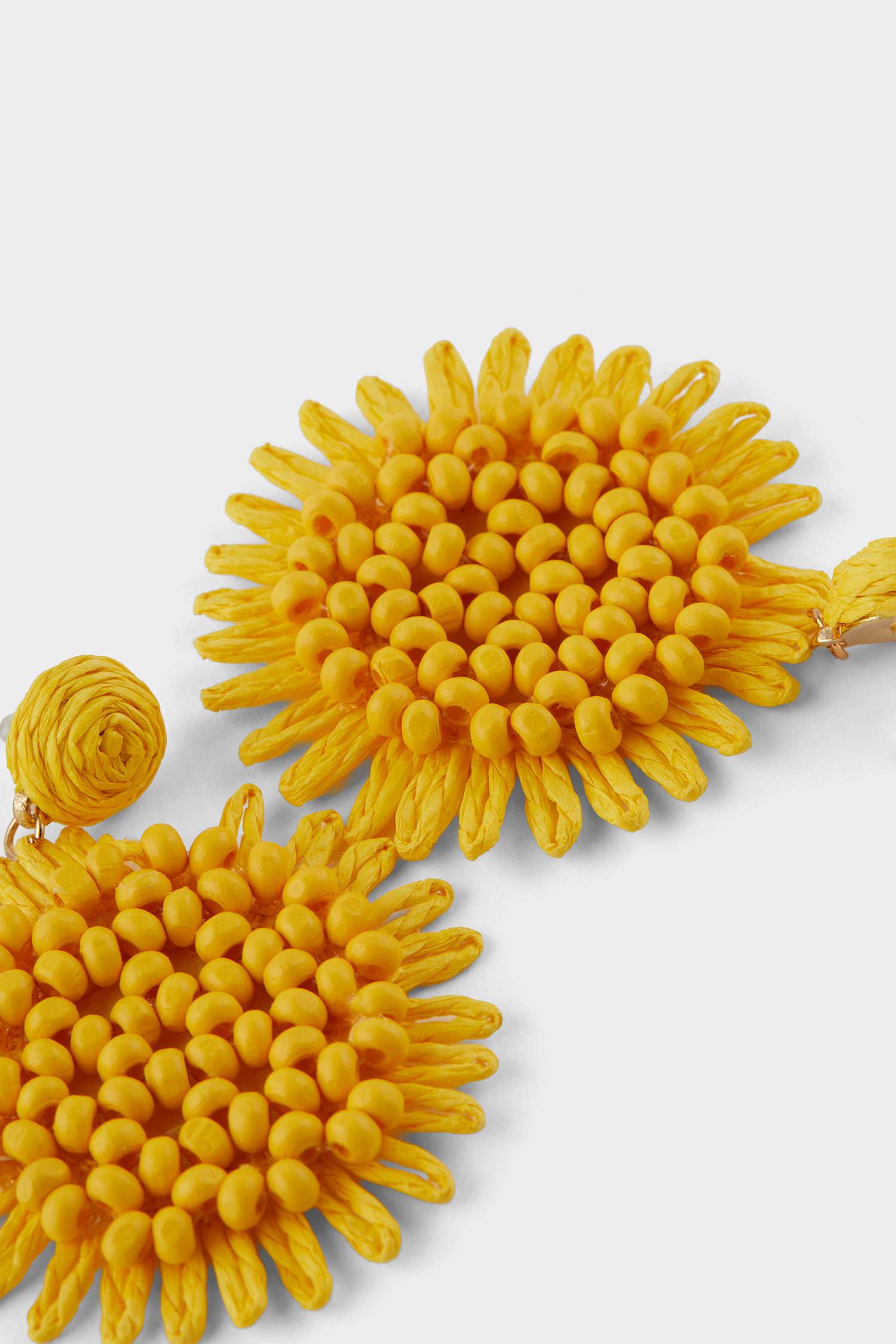 Woman Yellow Straw Detailed Earrings