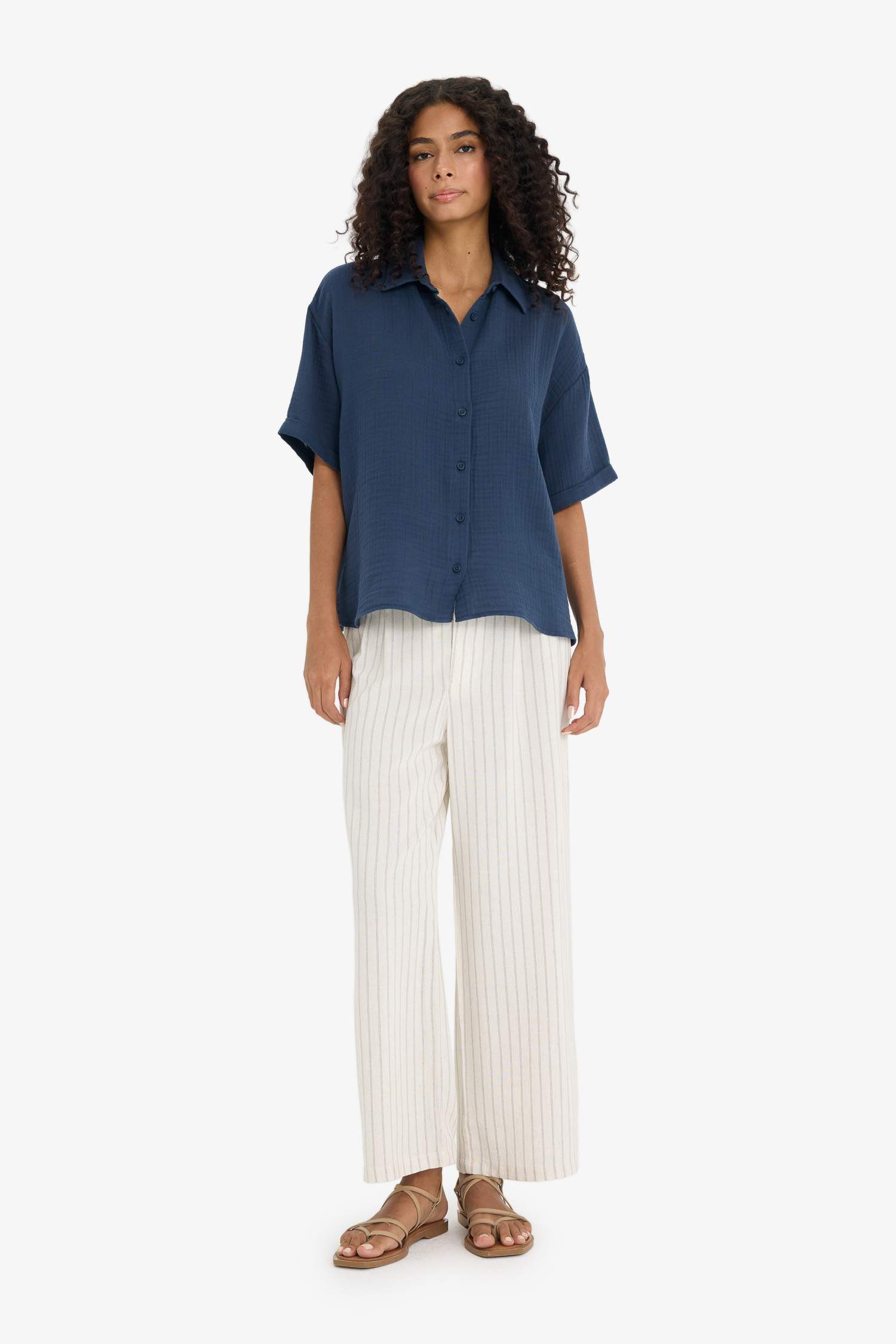 قميص نص ردن موسلين قصة عادية