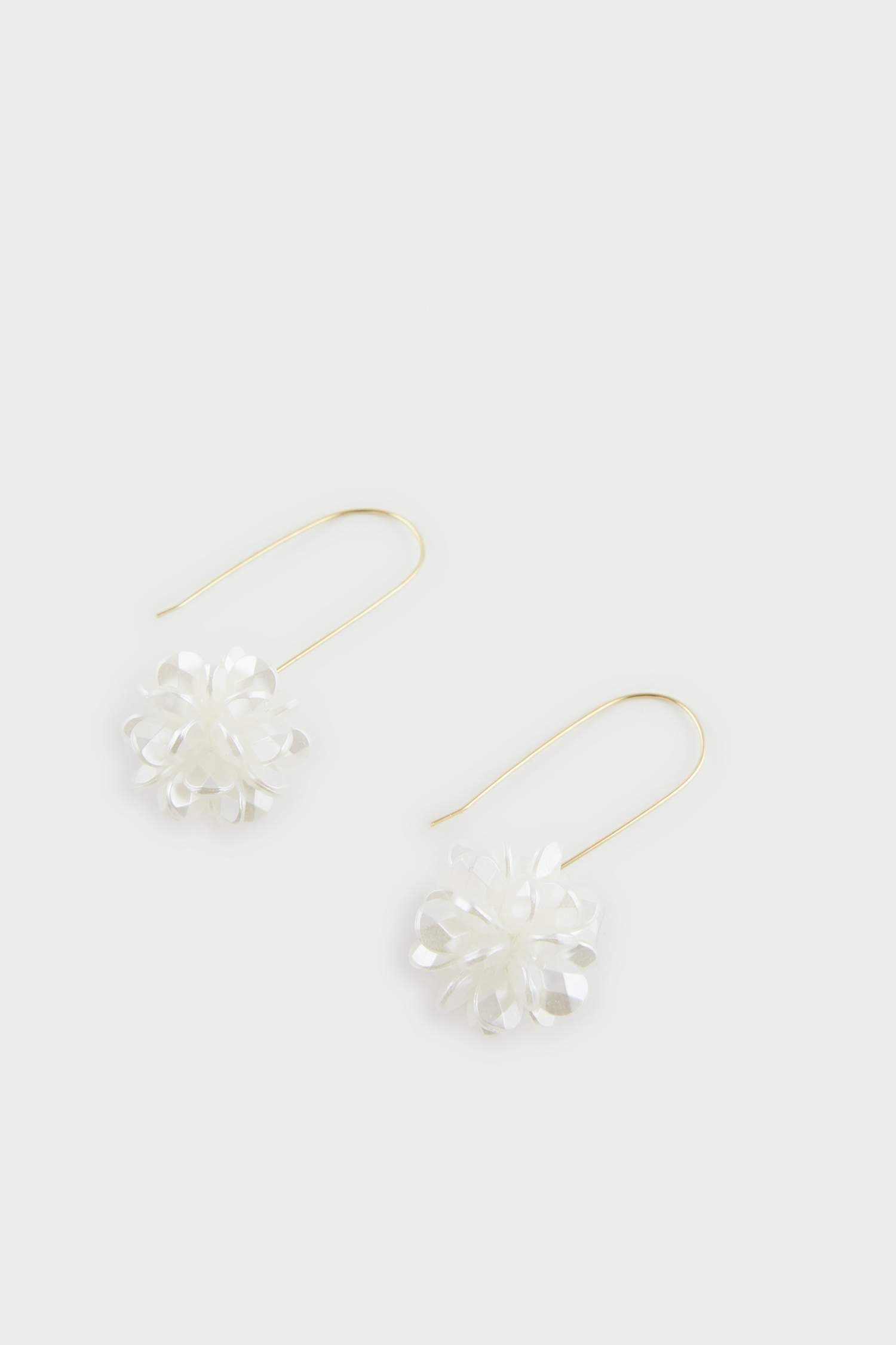 Woman White Floral Dangle Earring
