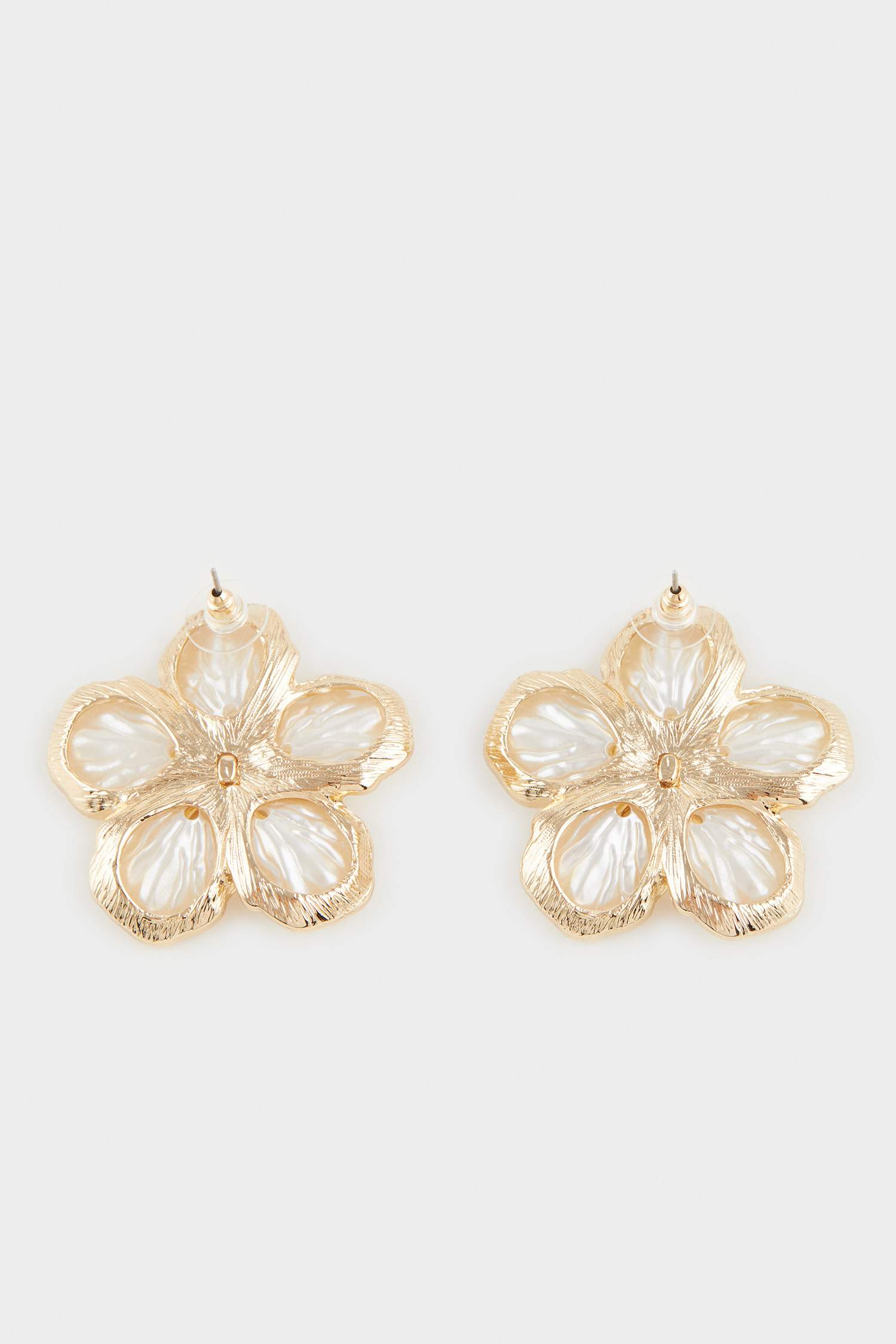 Woman Flower Gold Earrings