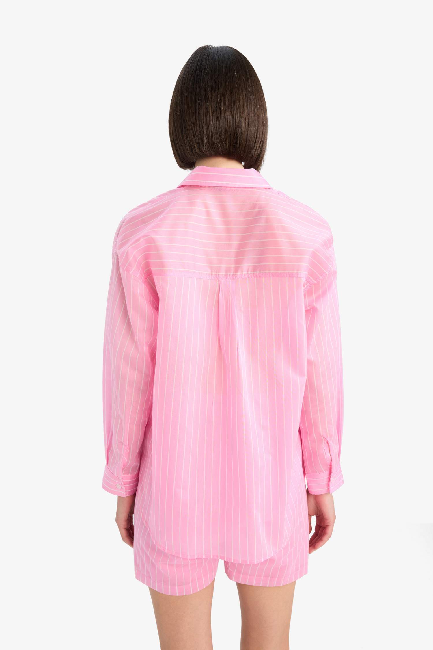 Оверсайз широкая рубашка в полоску с длинным рукавом из модала