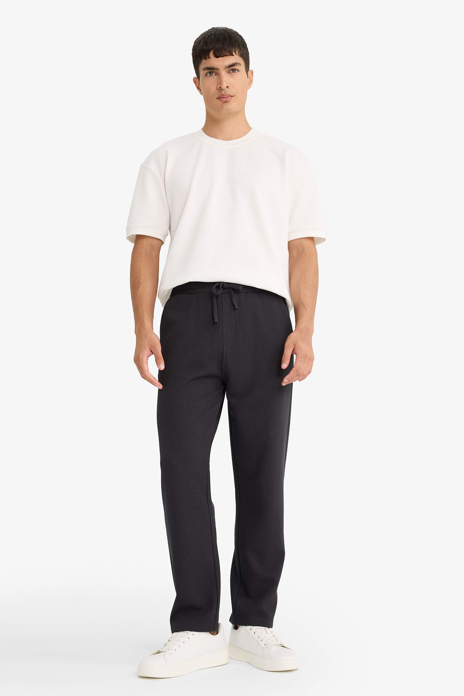 بنطلون سويت بانتس وافل قصة عادية وخصر برباط