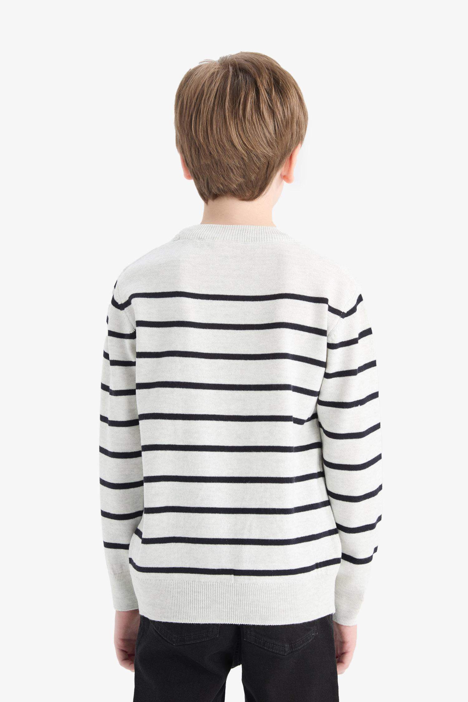 Erkek Çocuk Bisiklet Yaka Çizgili Triko Kazak