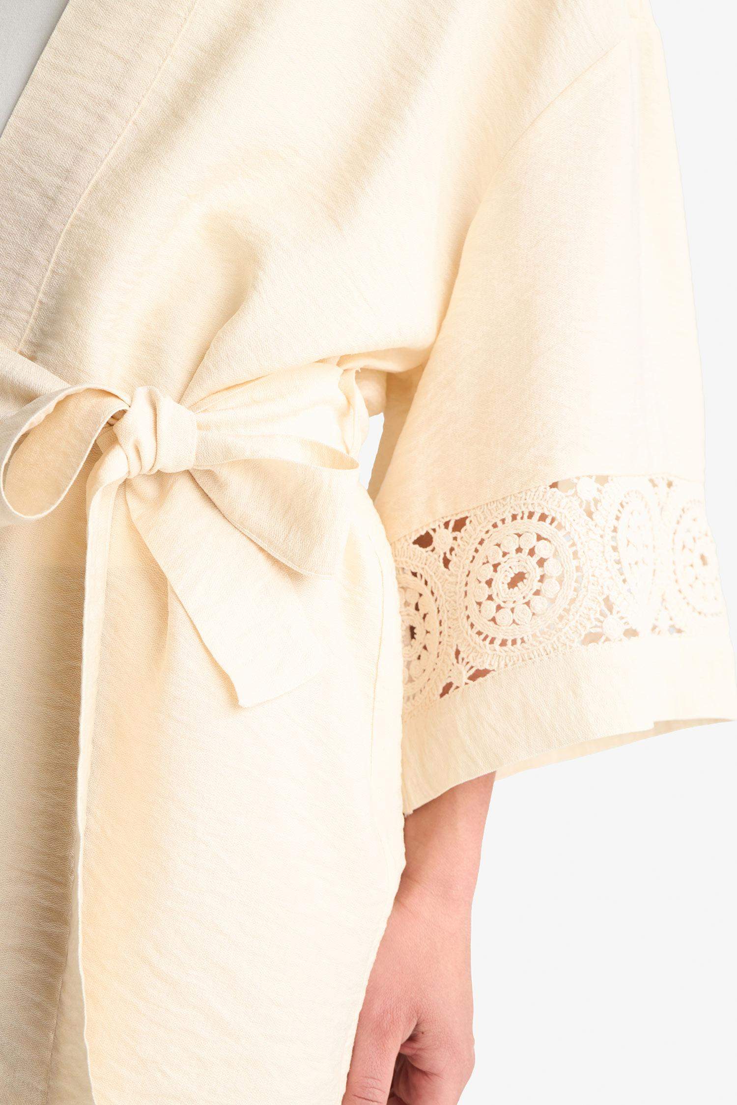 Regular Fit Uzun Kollu Kuşaklı Kimono