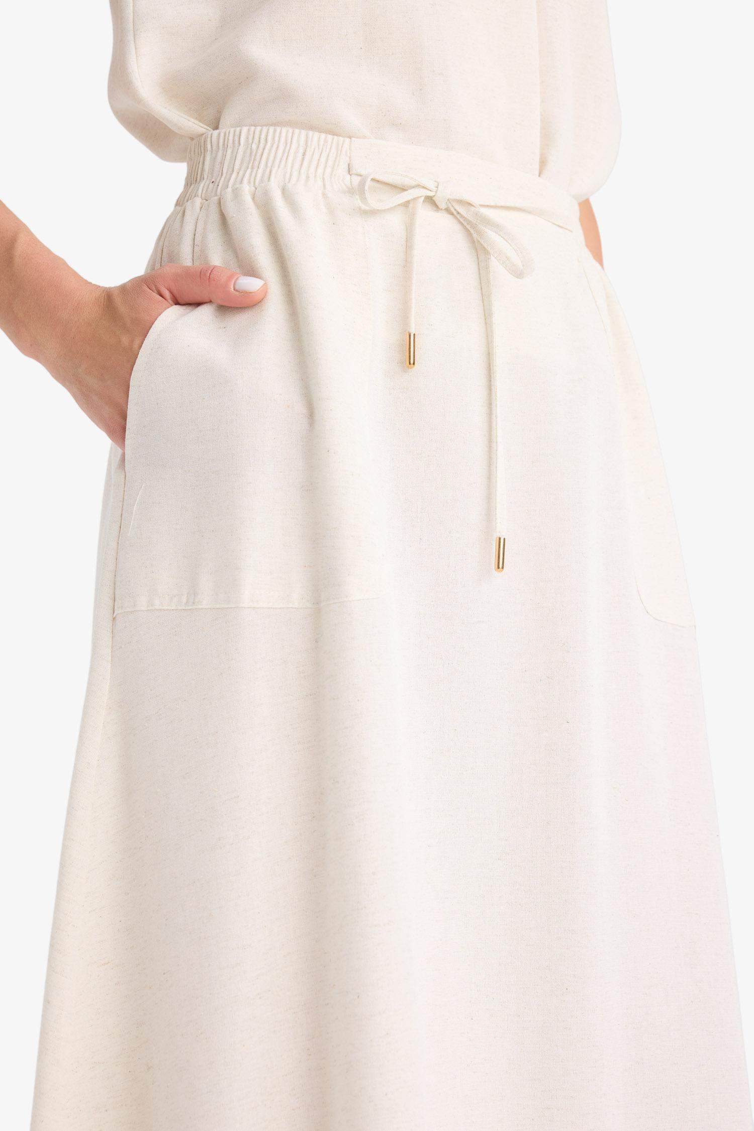 Jupe mi-longue en lin mélangé avec poches Coupe régulière