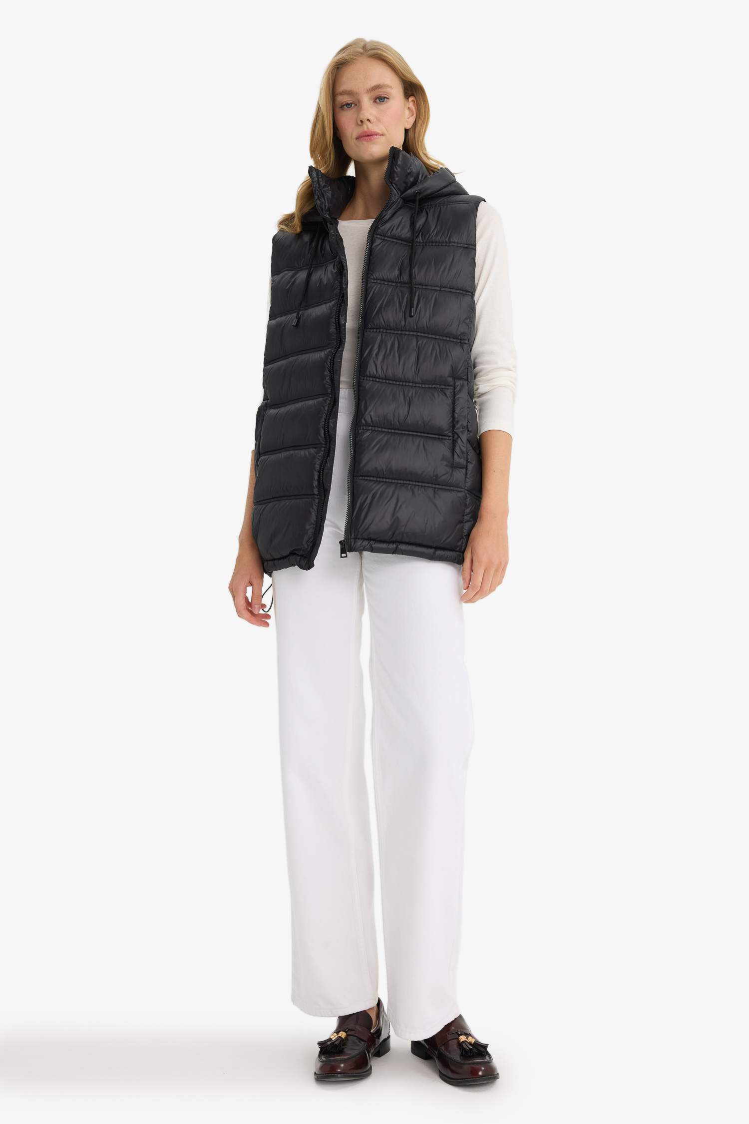 يلك نفخ قصة عادية بغطاء للرأس