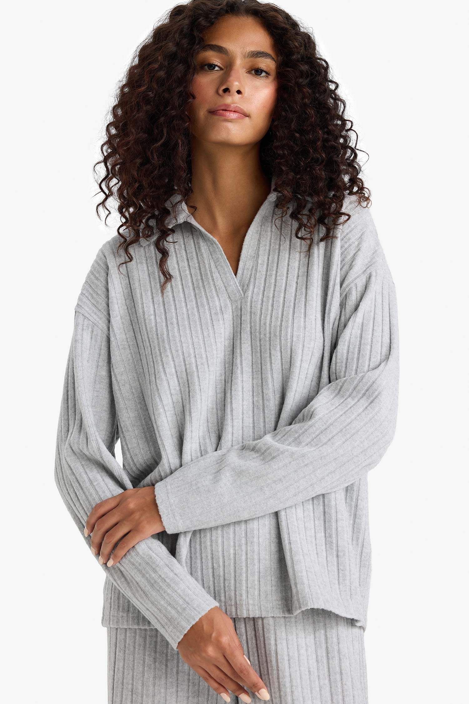 Relax Fit Polo Yaka Fitilli Kaşkorse Uzun Kollu Tişört