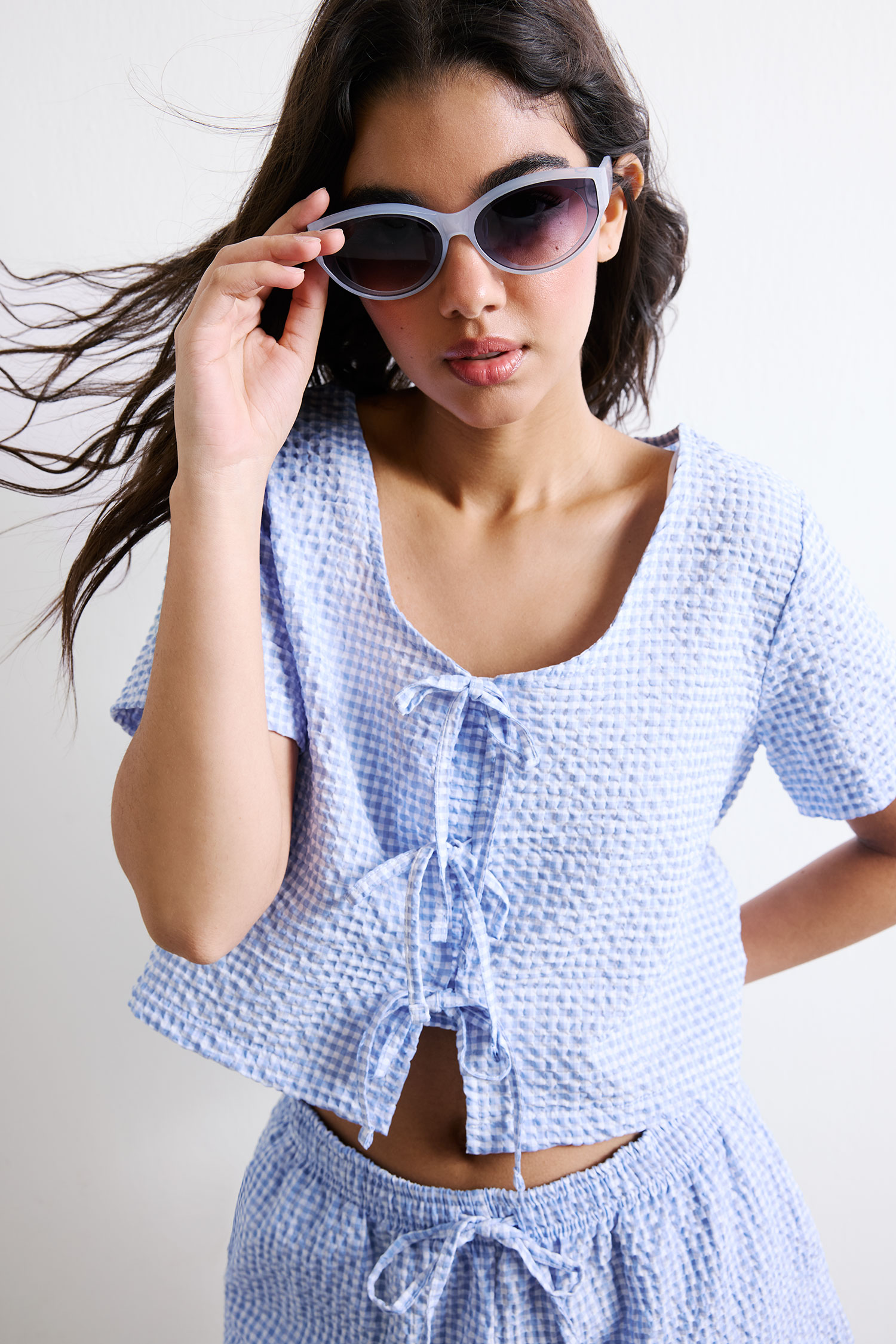 DeFacto Regular Fit Kısa kollu Kırışık Dokulu Bluz görsel 4
