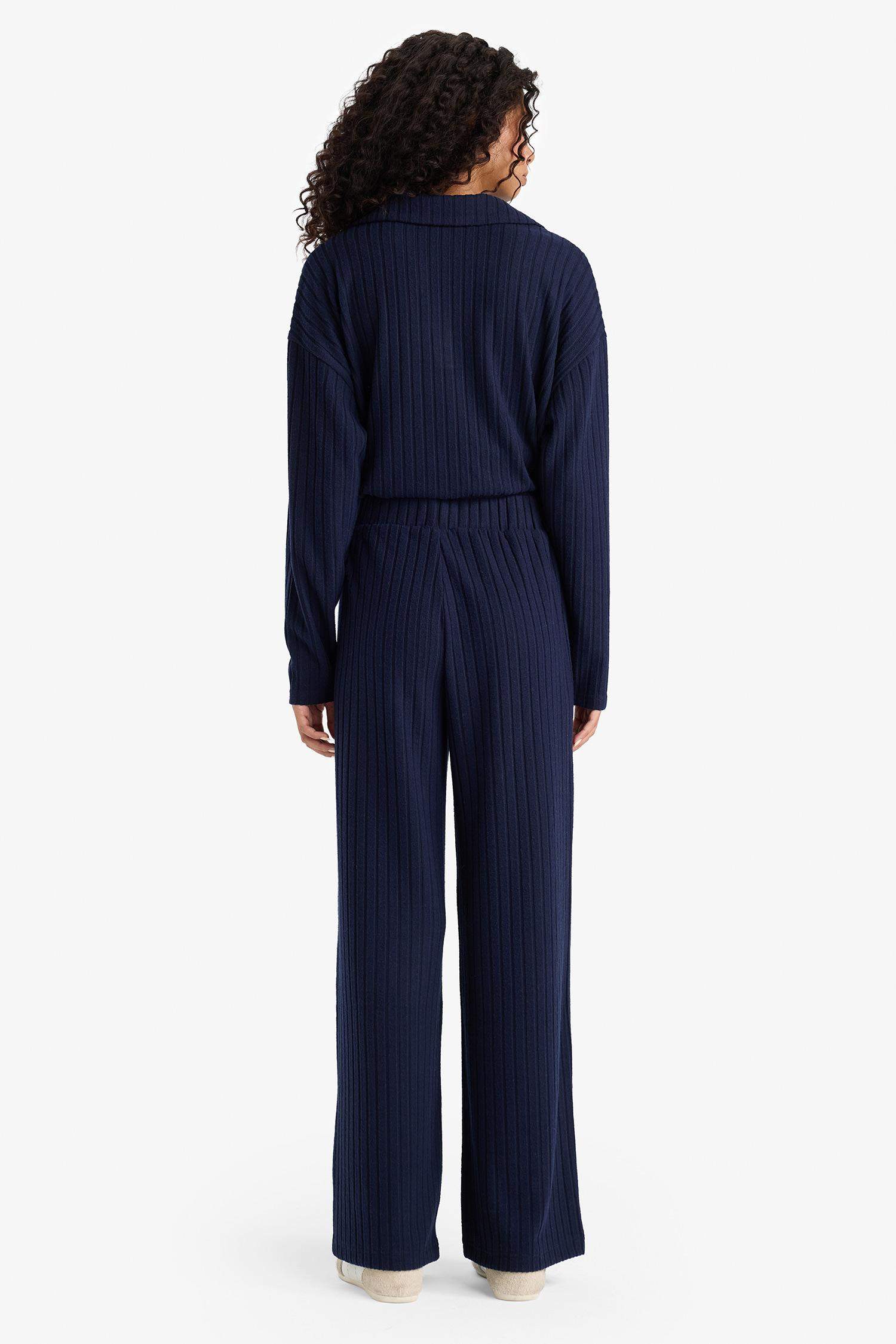 بنطلون مضلع وايد ليج برجل واسع