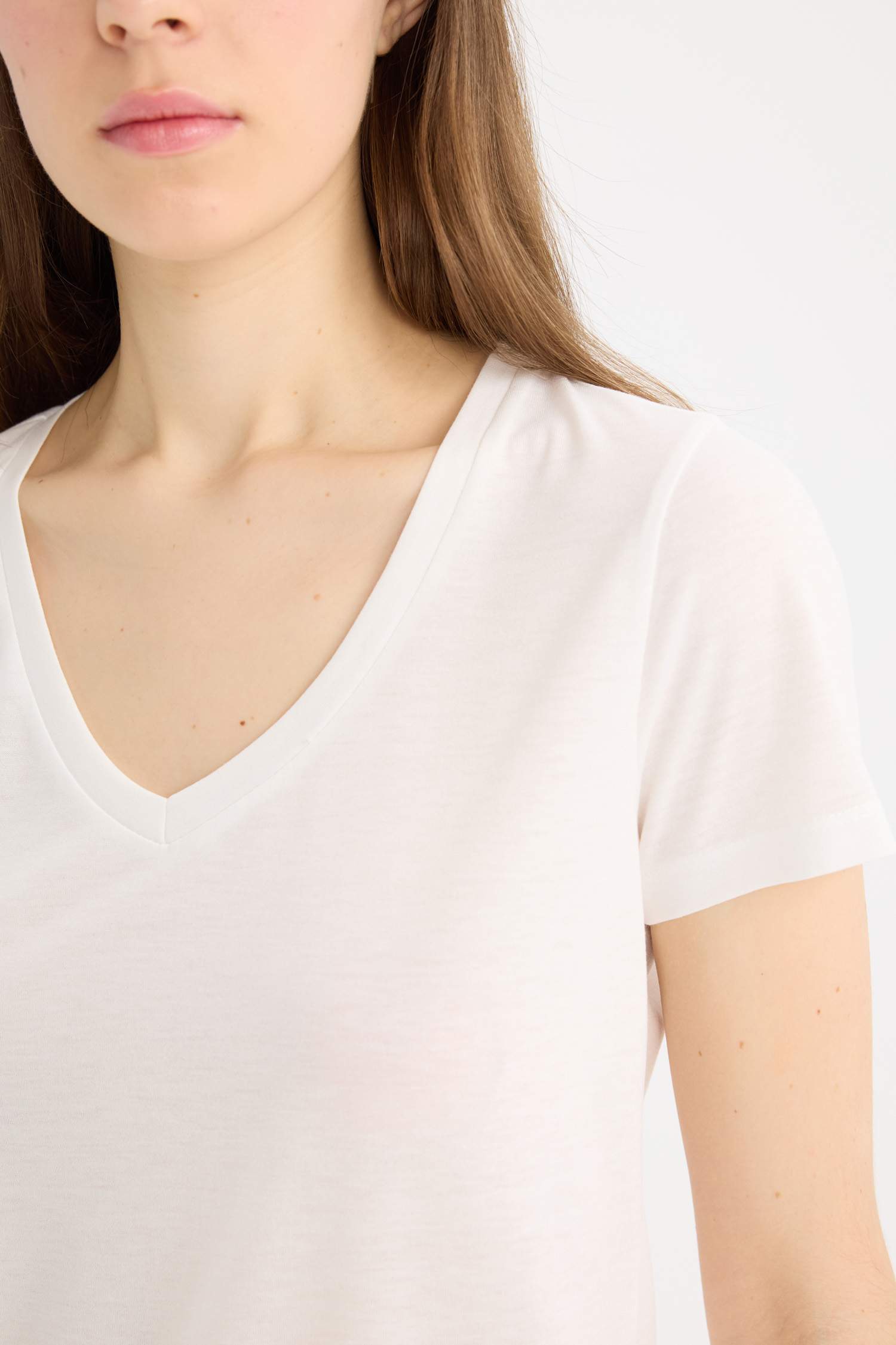 Regular Fit V Yaka Basic Düz 2'li Tişört 