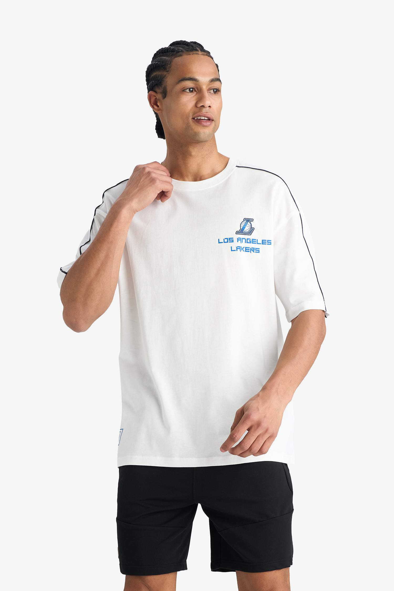 NBA Los Angeles Lakers Oversize Geniş Kalıp Bisiklet Yaka Kısa Kollu Tişört