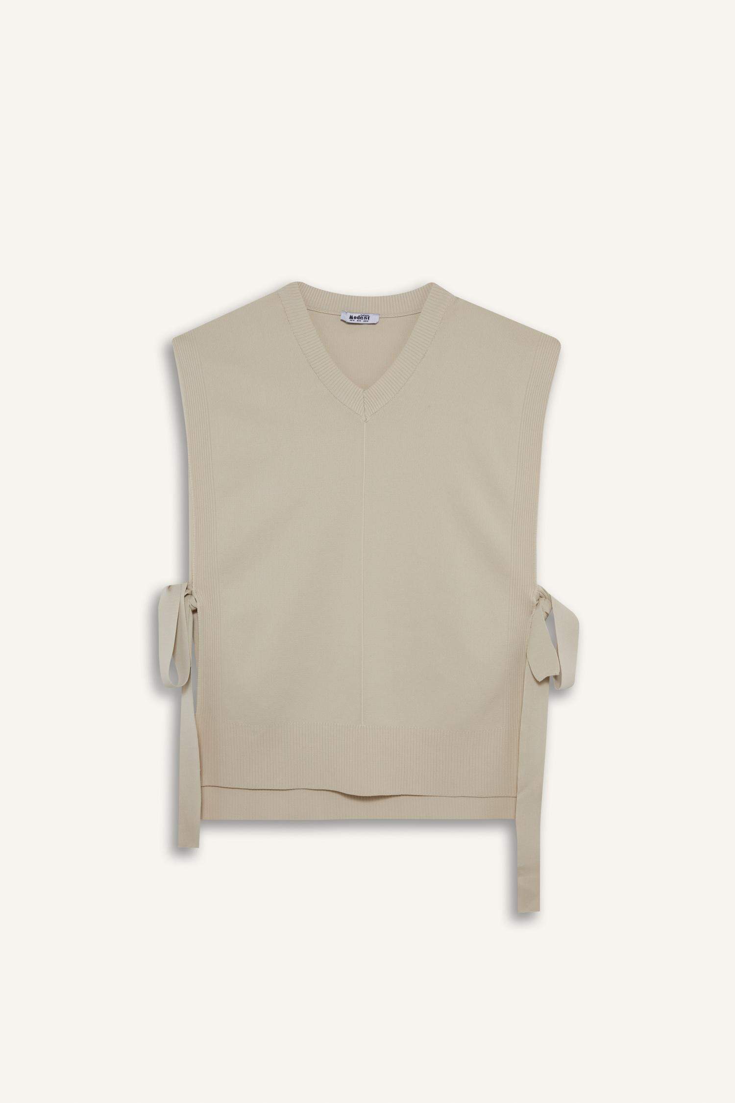 V Yaka Yandan Bağlamalı Triko Süveter