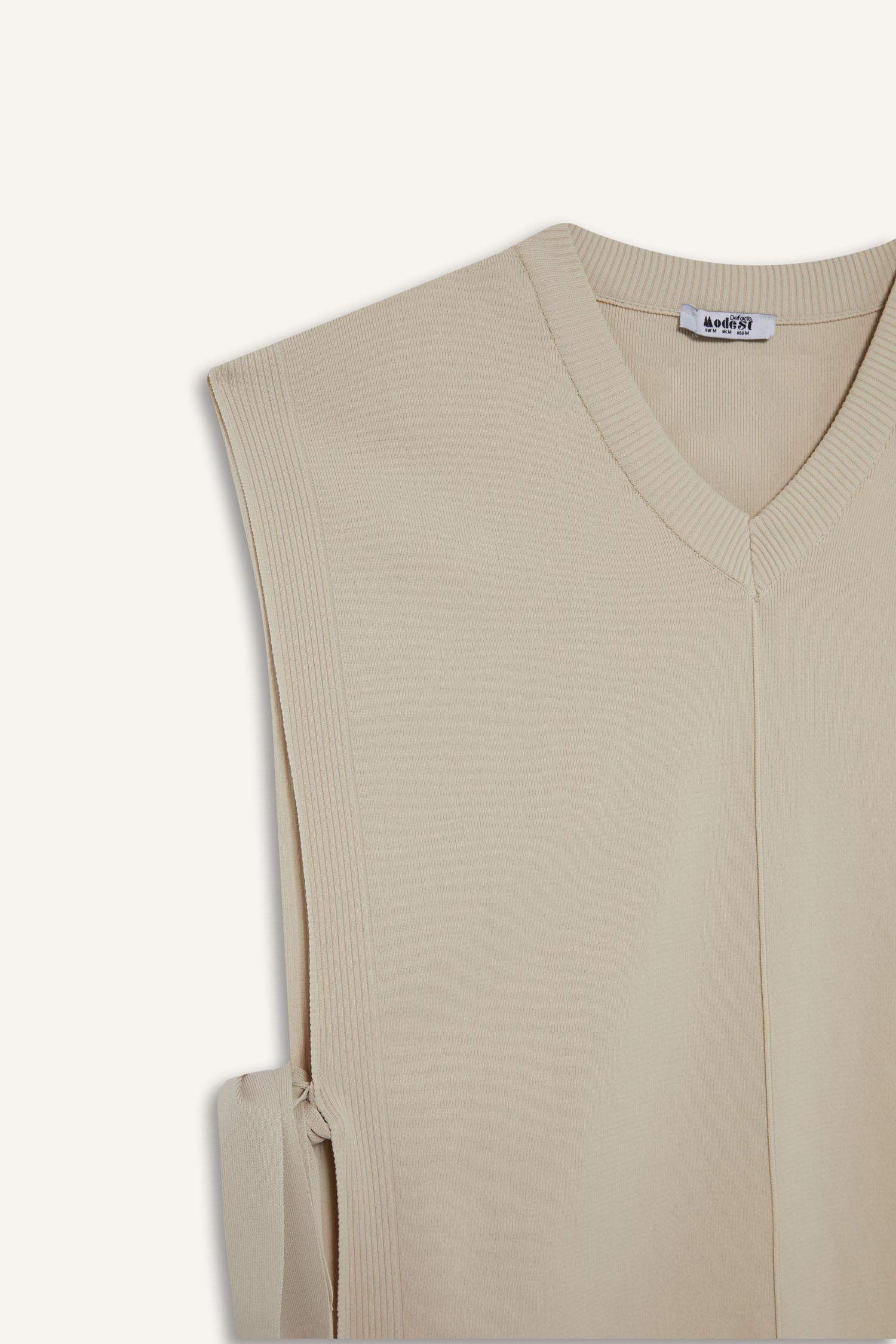 V Yaka Yandan Bağlamalı Triko Süveter