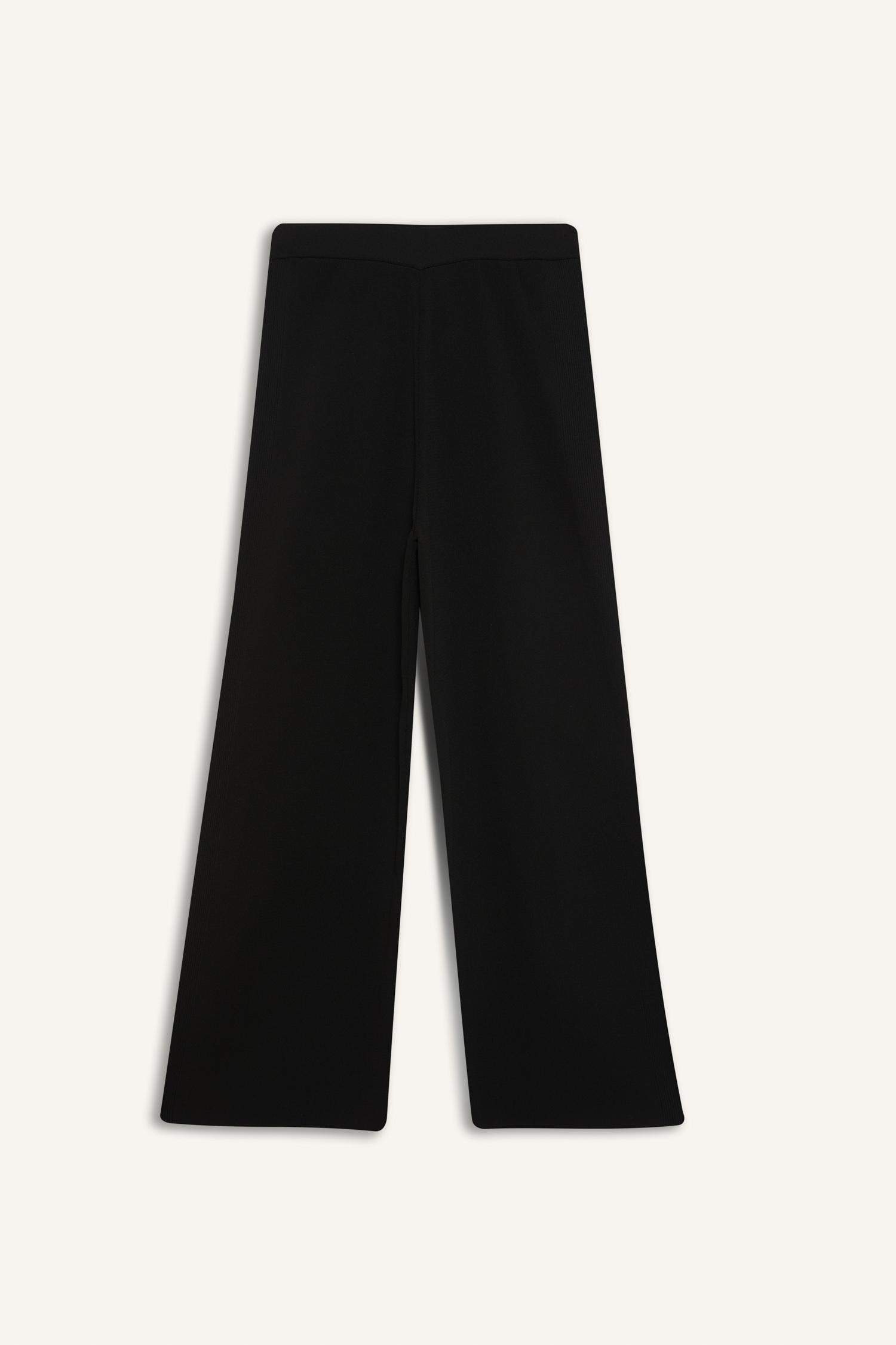 بنطلون تريكو وايد ليج برجل واسع