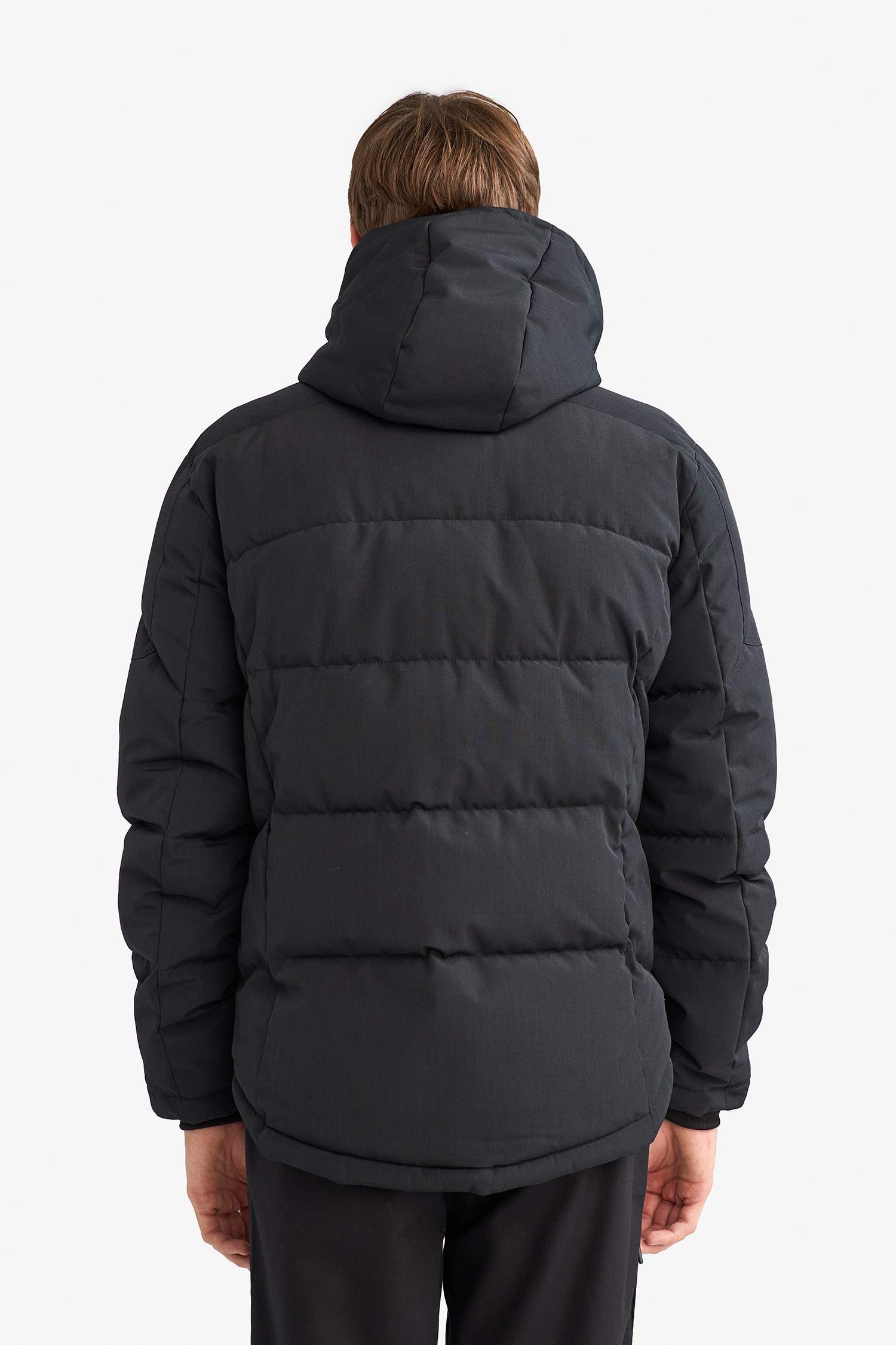 جاكيت بامب سليم فيت بكابيشون