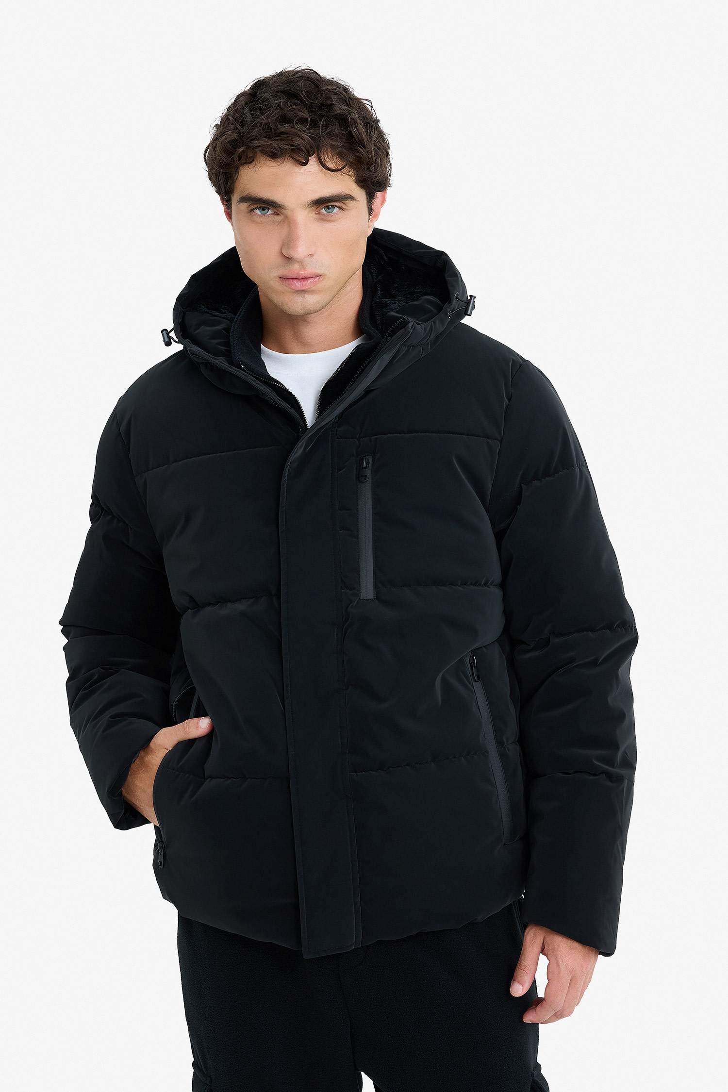 Su İtici Regular Fit Kapüşonlu Astarlı İç Cepli Fermuarlı Cepli Mont