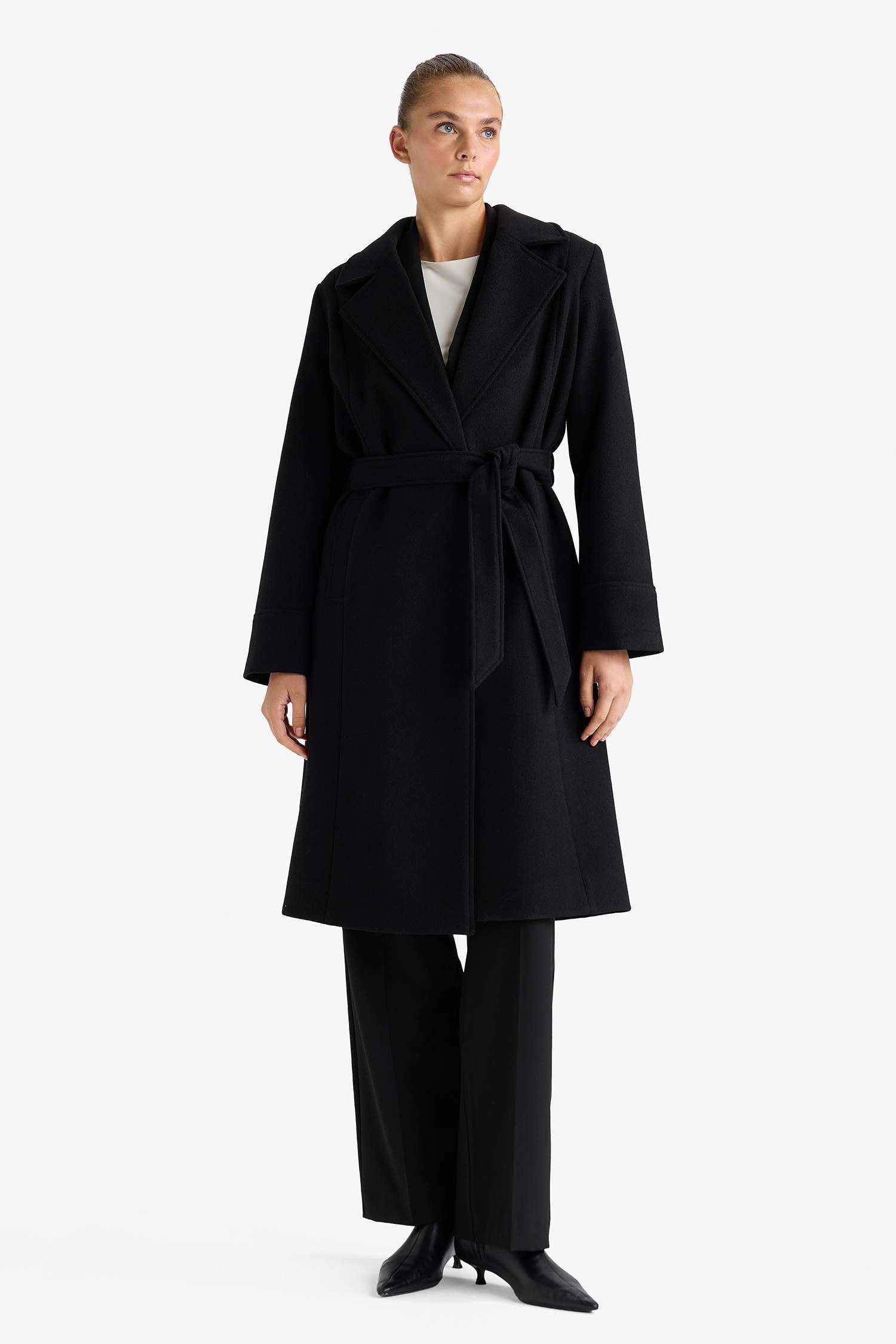 جاكيت كاشمير قصة عادية بحزام