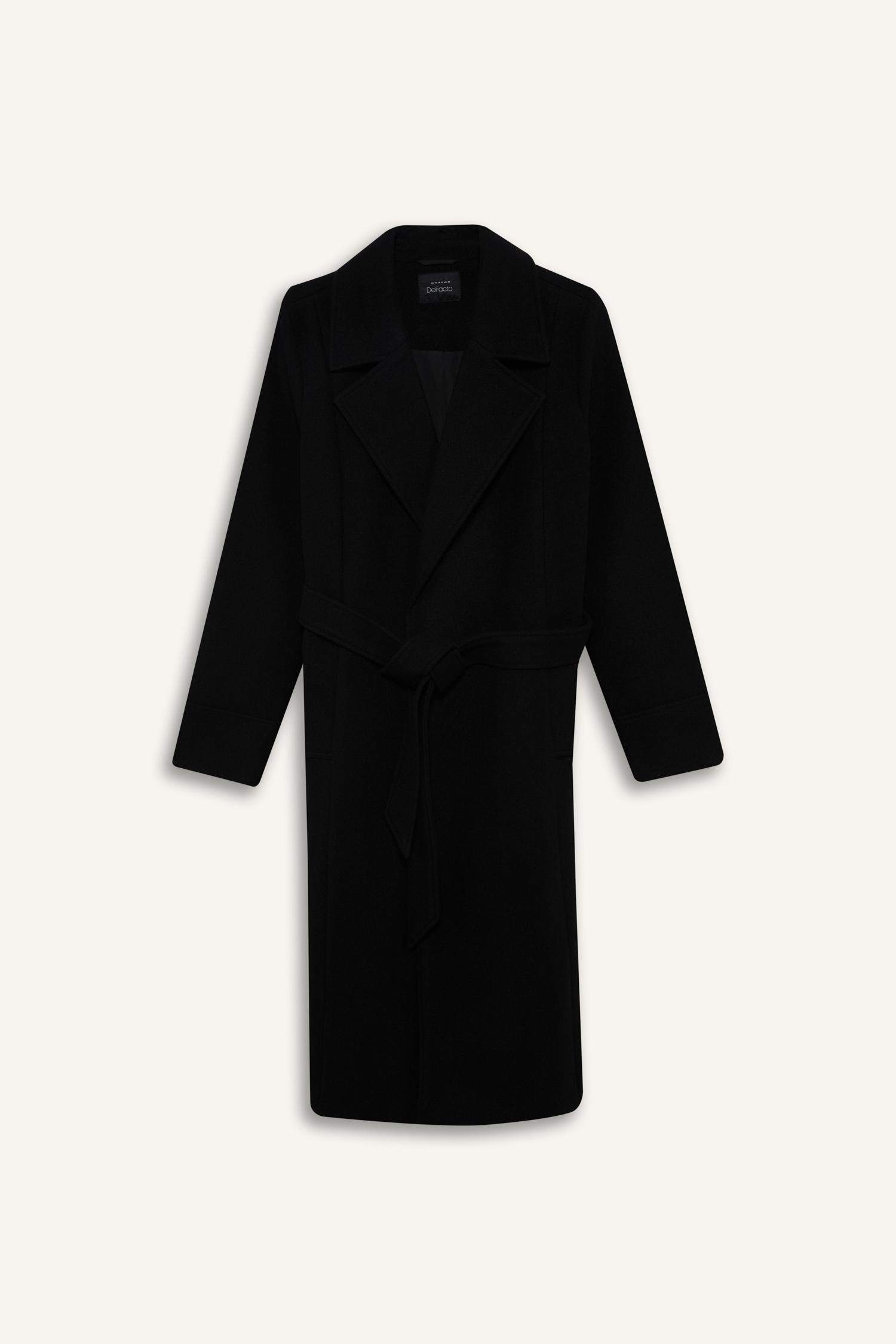 Regular Fit Polo Collar Belt Cachet Jacket