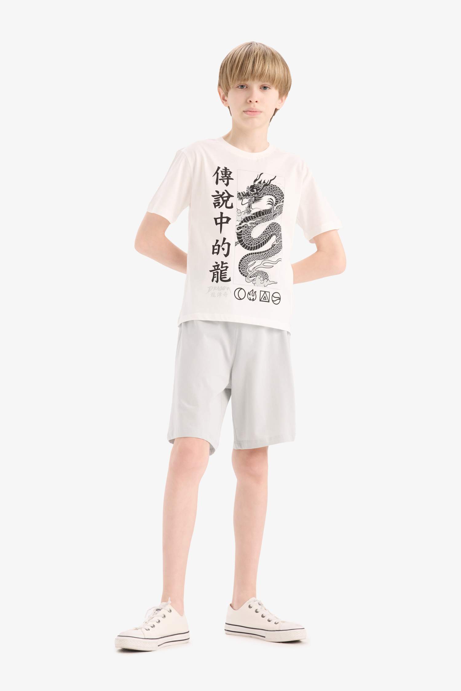 Ensemble de t-shirt imprimé et short à taille élastique pour garçon