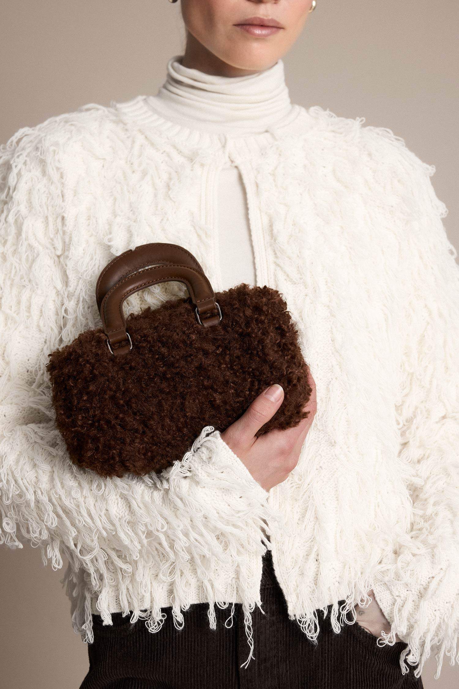 Kadın Pelüş Çapraz Çanta