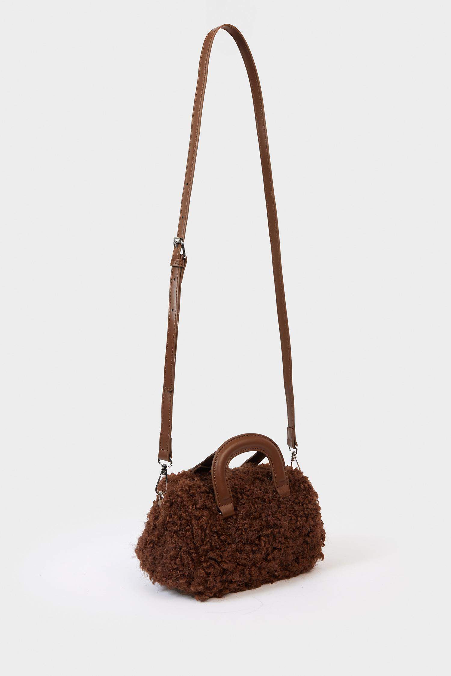 Kadın Pelüş Çapraz Çanta