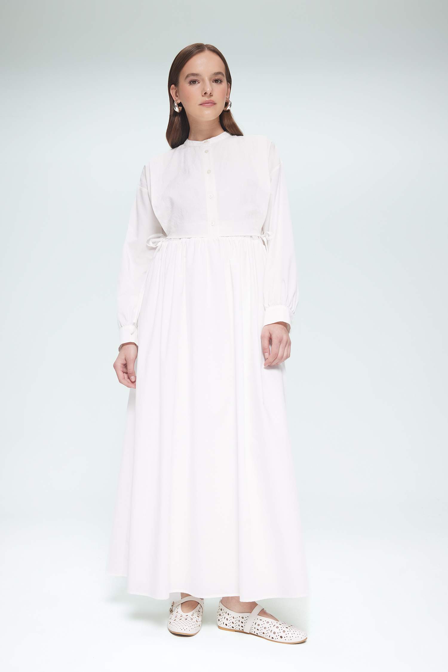 Relax Fit Bisiklet Yaka Kuşaklı Poplin Uzun Kollu Maxi Tesettür Elbise