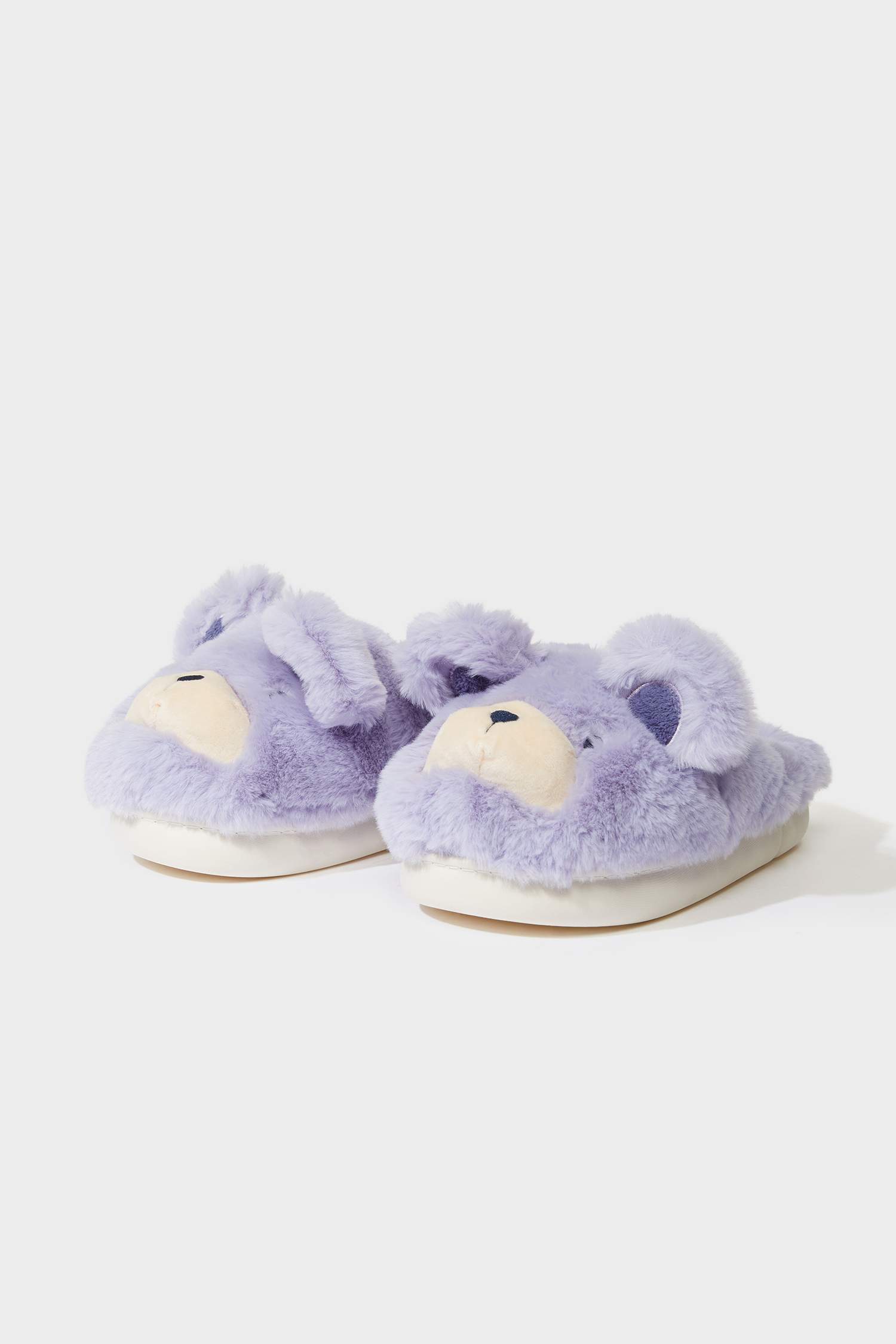 بنتوف نسائي بكعب مسطح